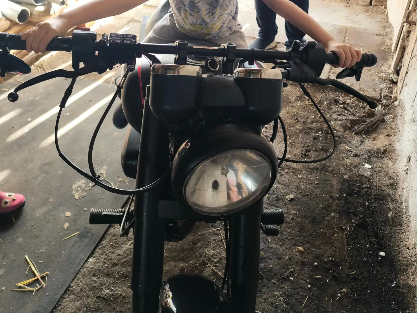 Hyosung GV 250 Komplettumbau bobber Nero - 2