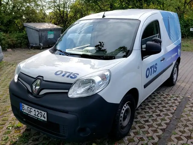 Renault Kangoo Würth-Regalsystem Klima PDC Start Stop
