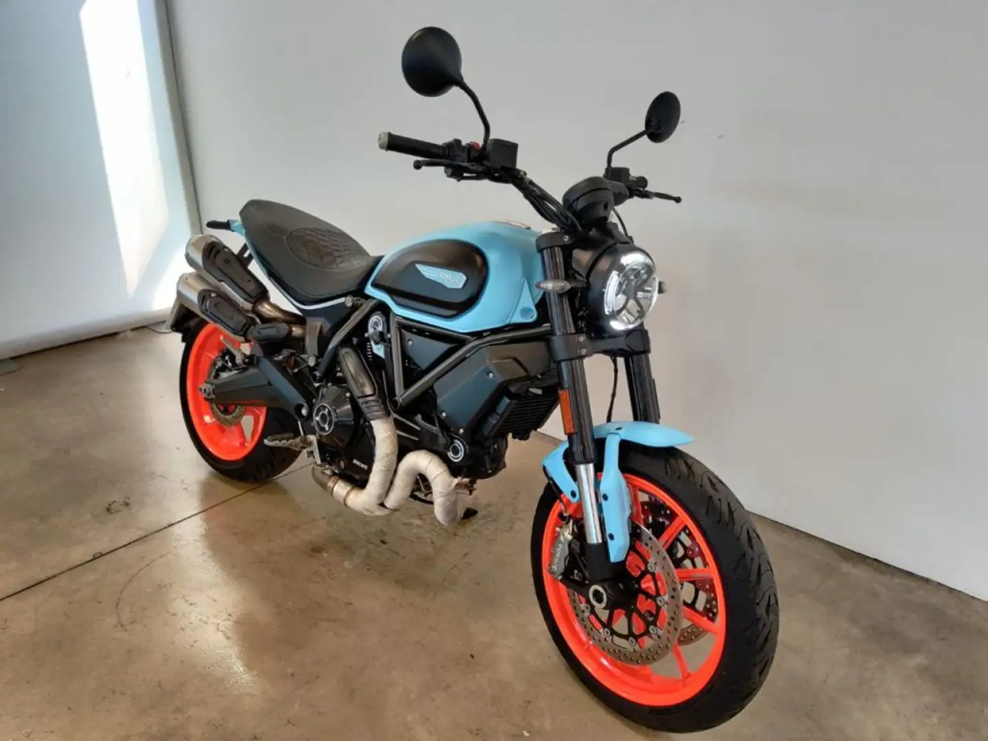 Ducati Scrambler 1100 DARK STEALTH CUSTOMIZED Blau - 2