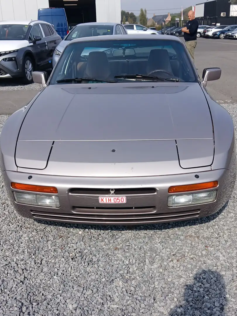 Porsche 944 Turbo S Hnědá - 1