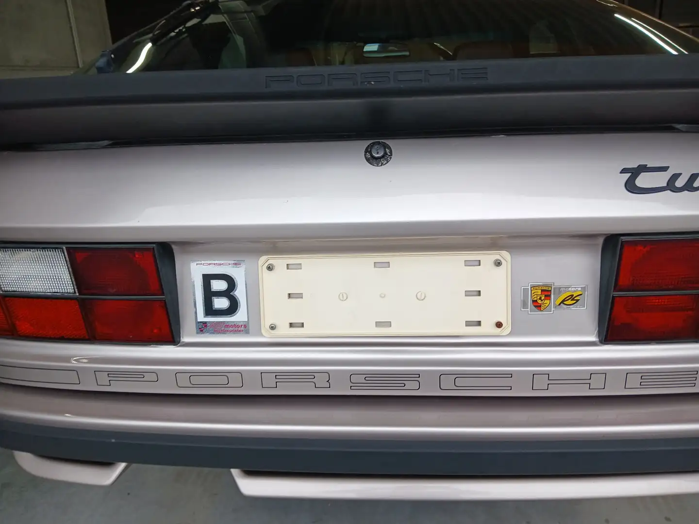 Porsche 944 Turbo S Hnědá - 2