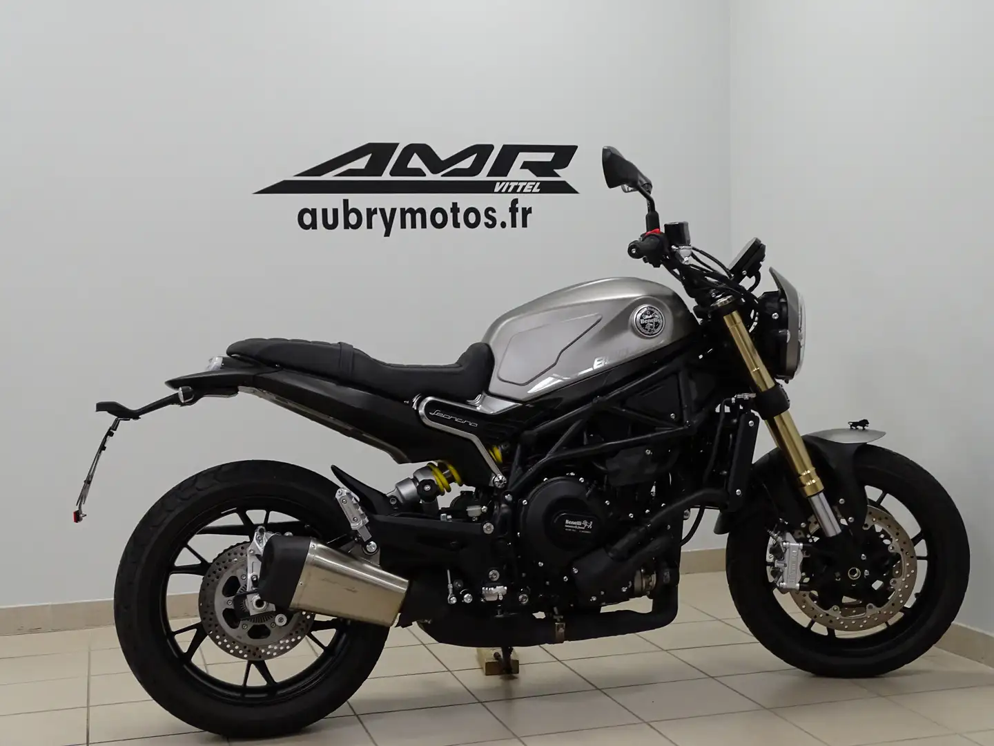 Benelli Leoncino Gris - 1