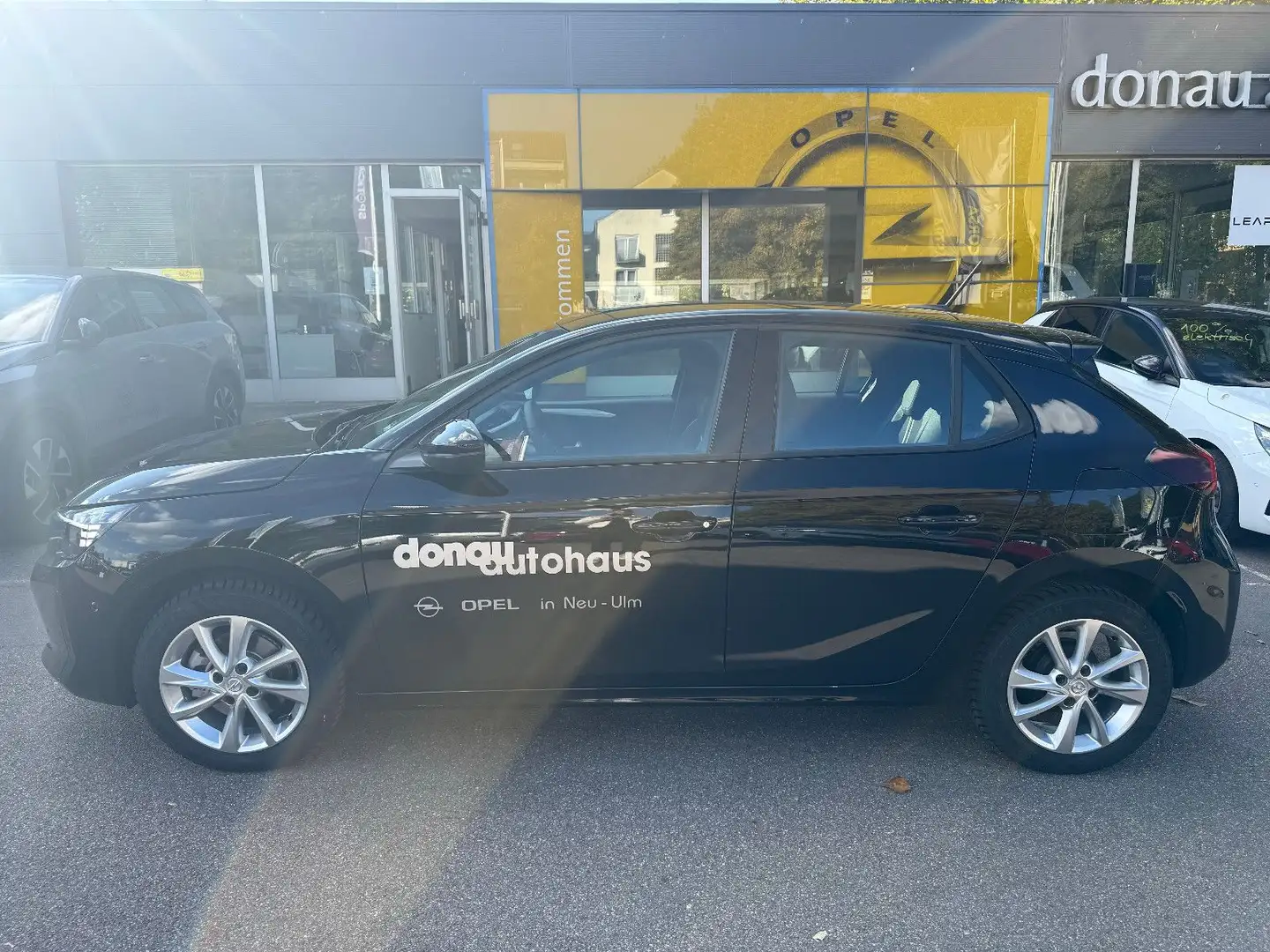 Opel Corsa F GS Schwarz - 2