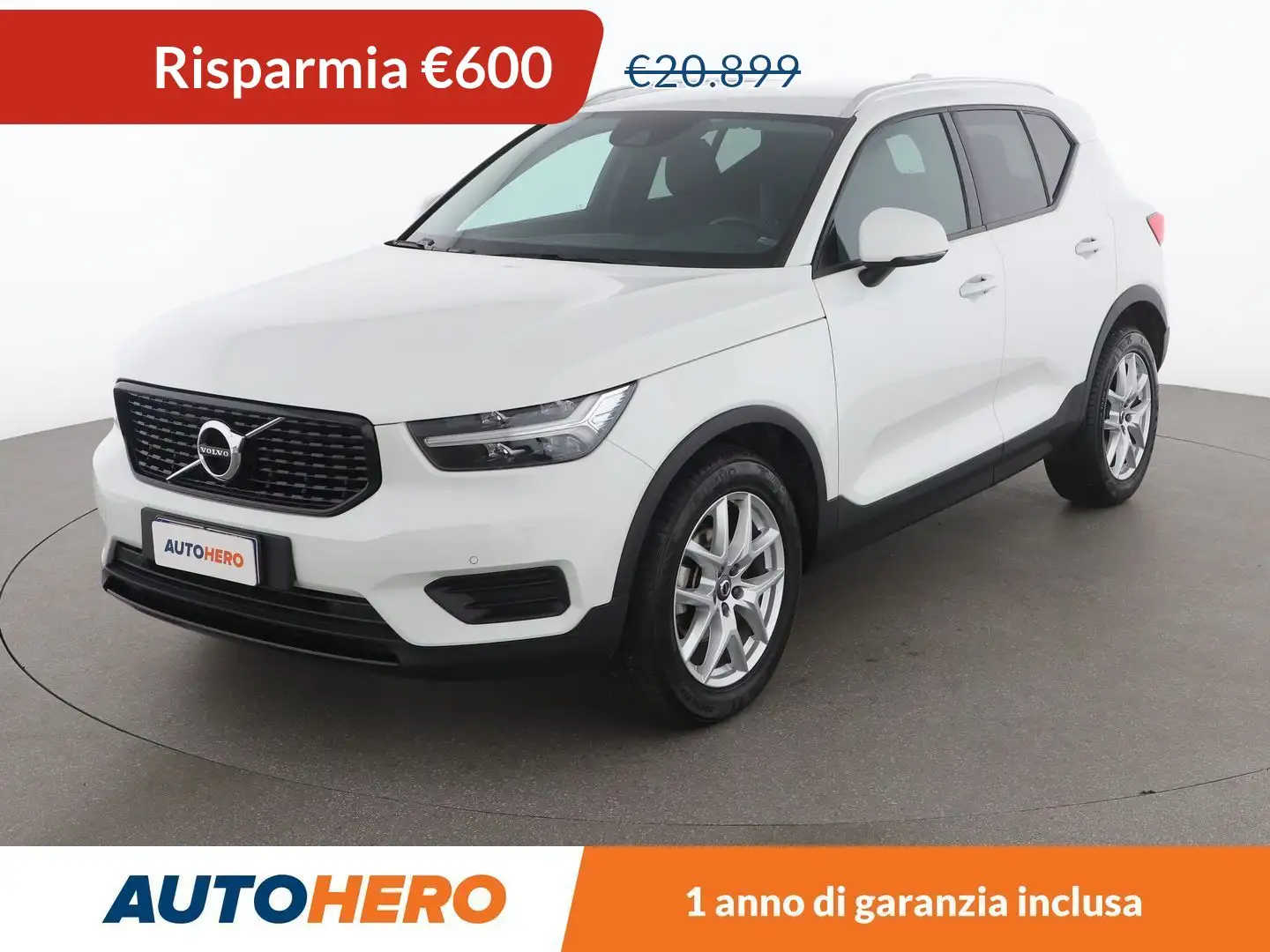 Volvo XC40 2.0 D3 Momentum Bianco - 1