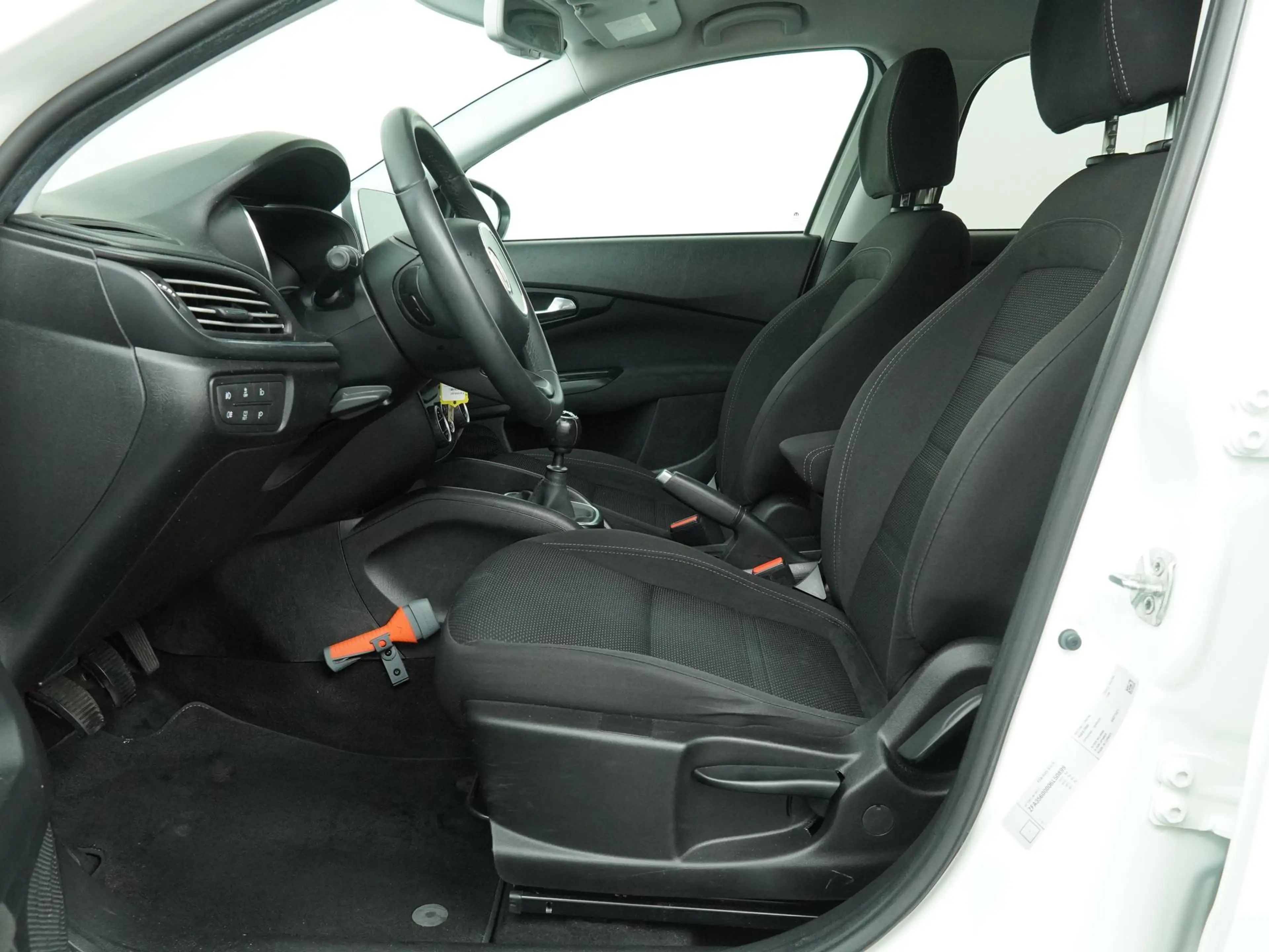 Fiat Tipo Stationwagon 1.4 T-Jet 16v Business Lusso - Naviga — photo 11
