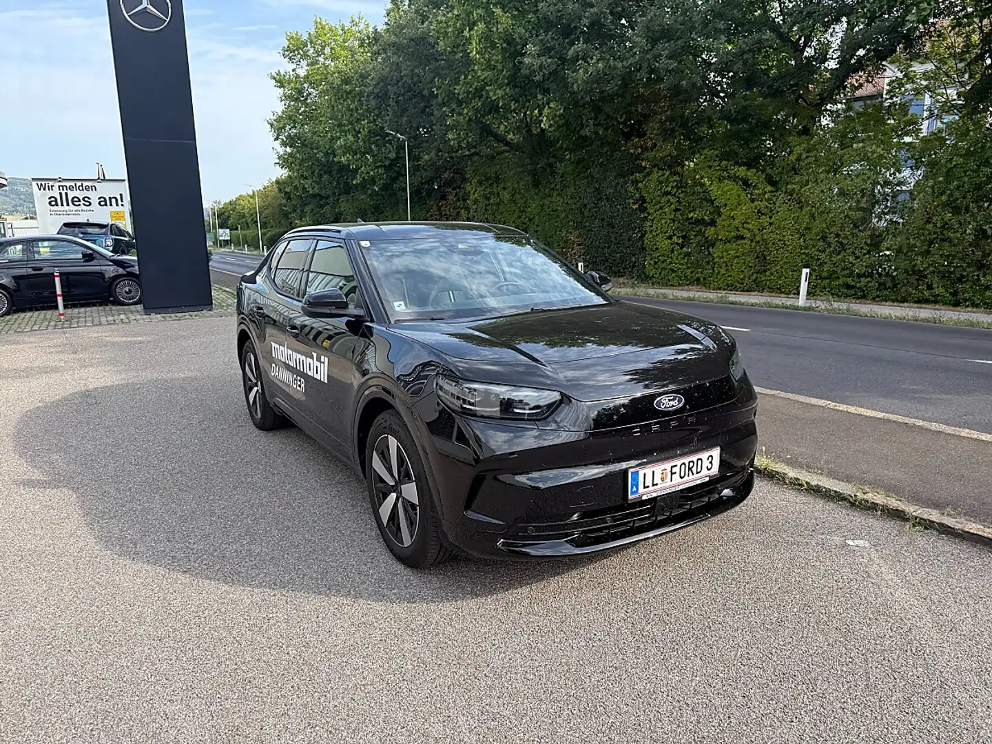 Ford Capri Elektro 77kWh Extended Range Select Vorführwagen Schwarz - 2