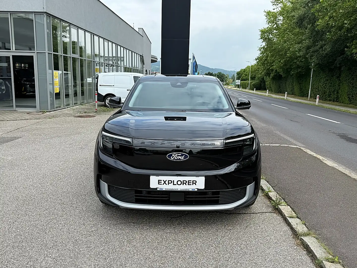 Ford Capri Elektro 77kWh Extended Range Select Vorführwagen Schwarz - 1
