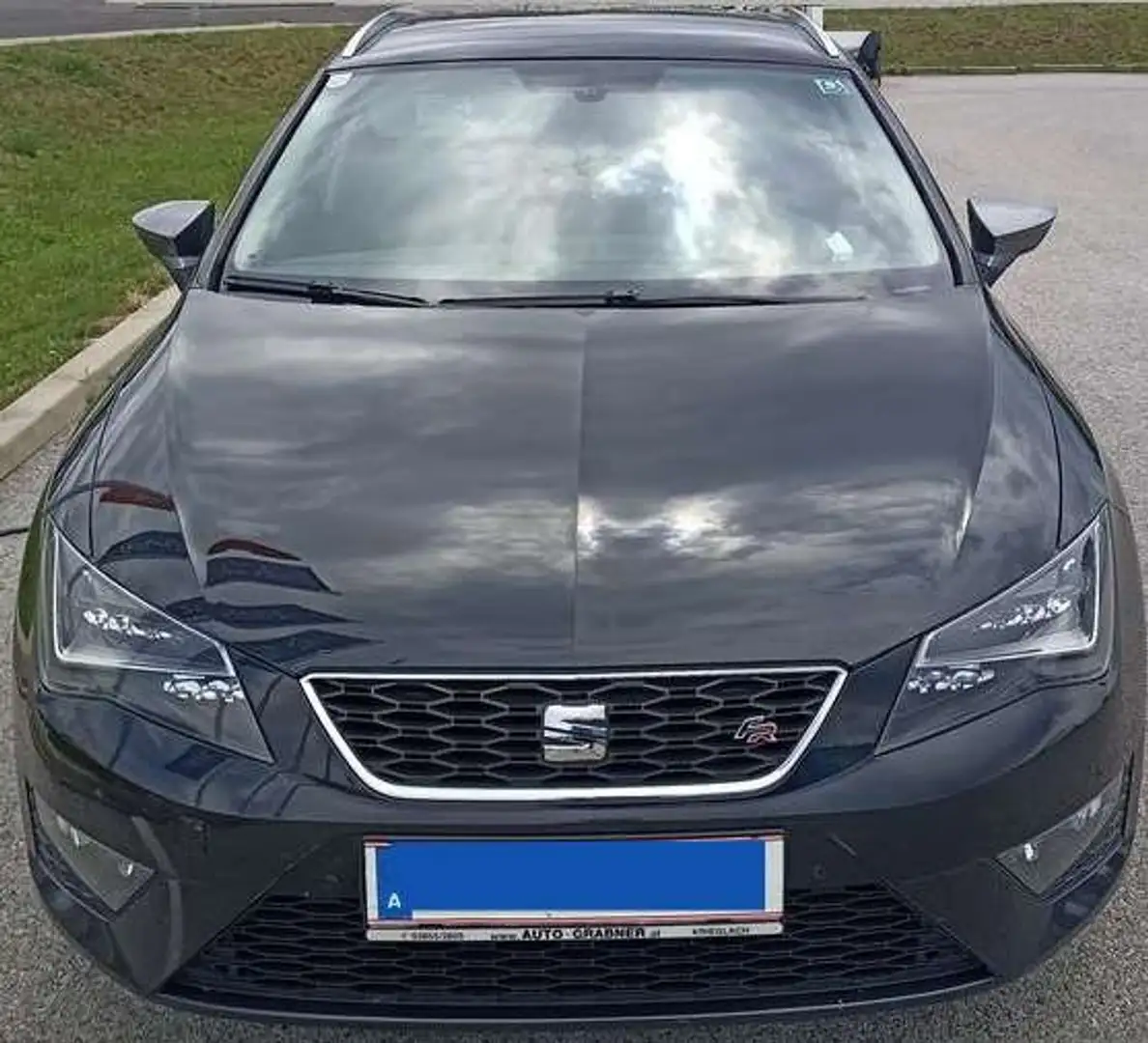 SEAT Leon Leon ST FR 1,4 TSI Start-Stop Schwarz - 2