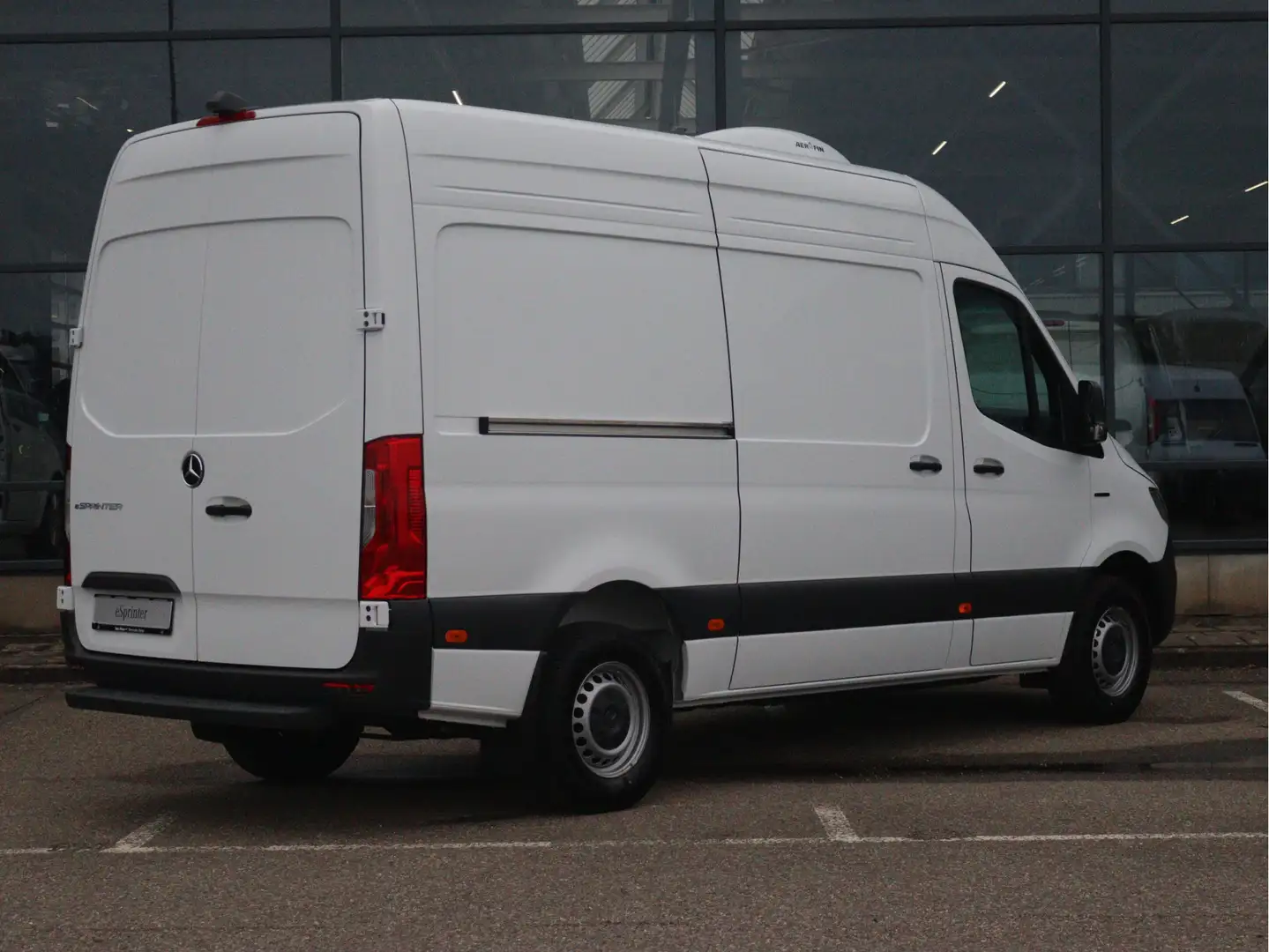Mercedes-Benz 420 eSprinter L2 / H2 Pro 81kWh Koelwagen Blanc - 2