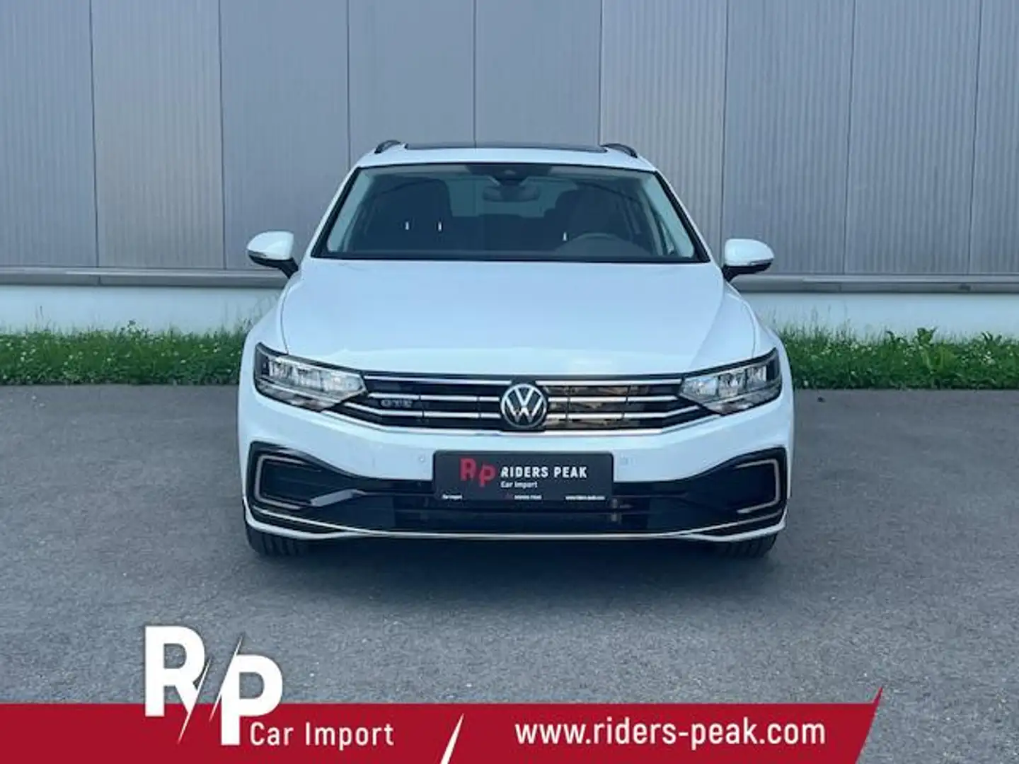 Volkswagen Passat Variant GTE 1.4 eHybrid AHK/Navi/LED/Pano/... Weiß - 2