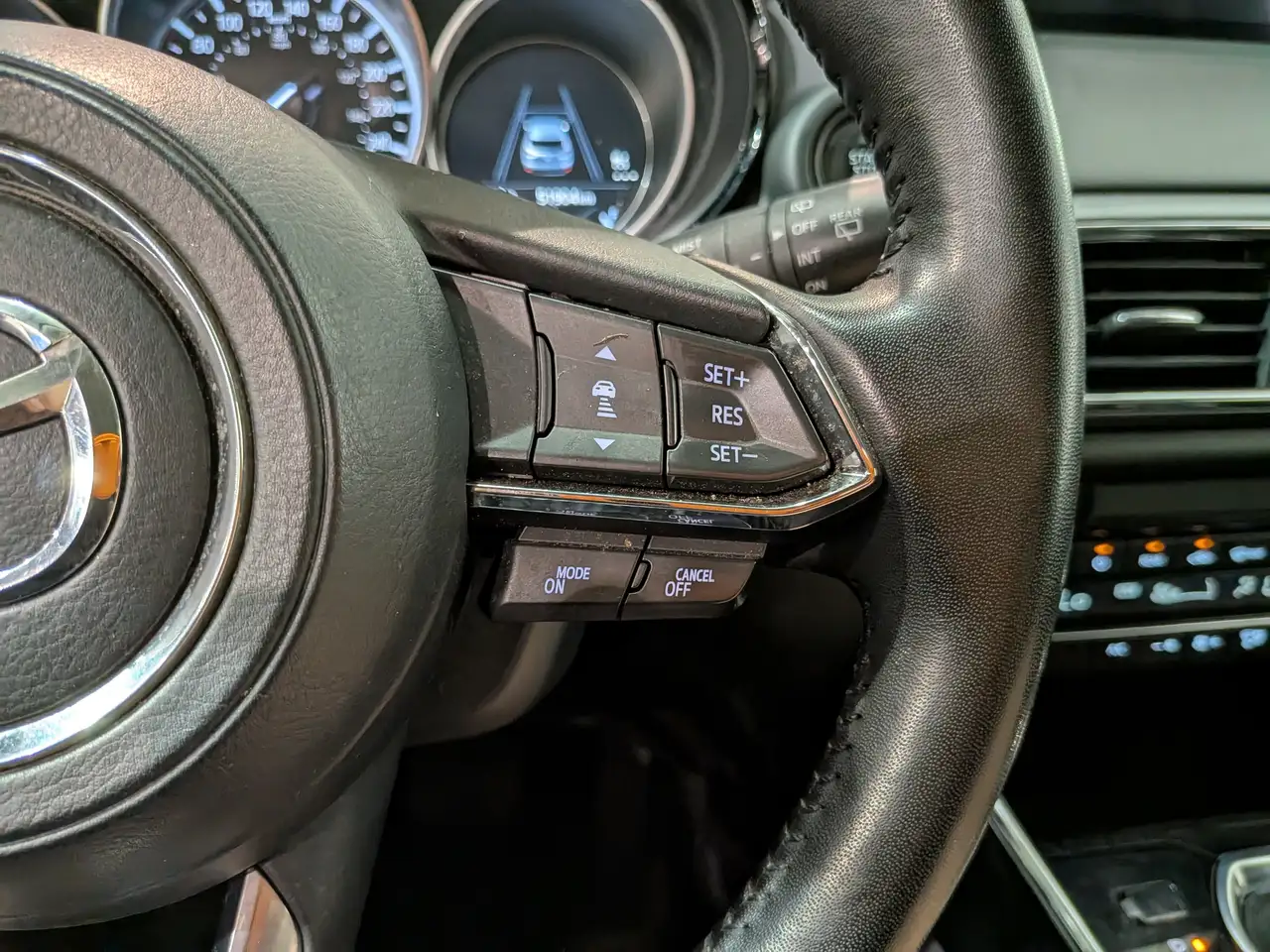 Mazda CX-9 снимка Mazda CX-9