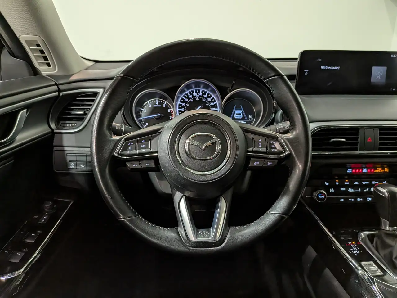 Mazda CX-9 снимка Mazda CX-9