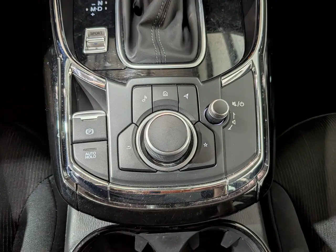 Mazda CX-9 снимка Mazda CX-9