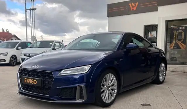 Audi TT view 5