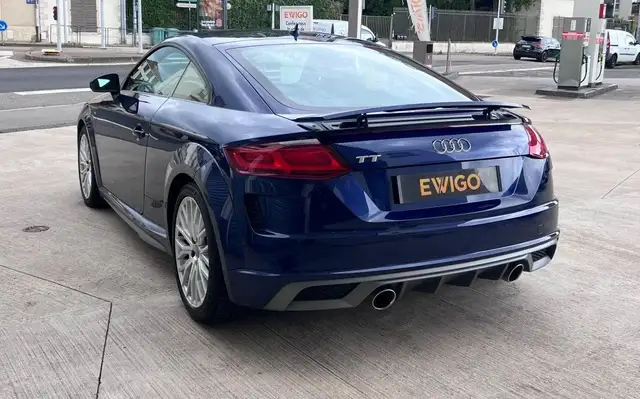 Audi TT view 4