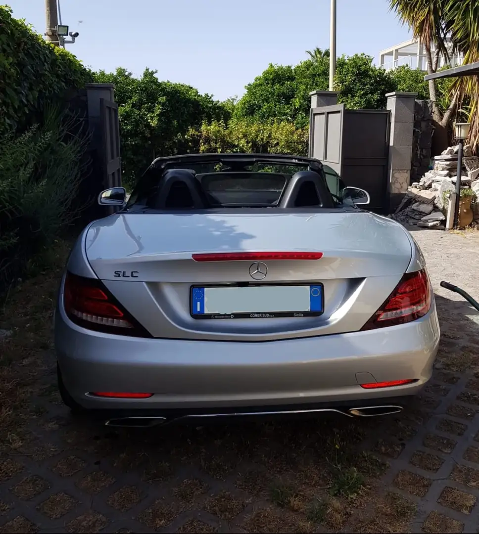Mercedes-Benz SLC 180 solo 12.600 km - 2