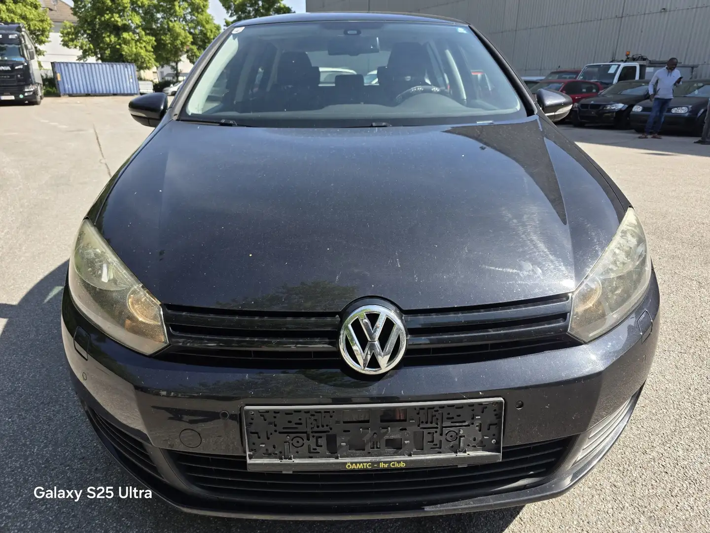 Volkswagen Golf 1.9 TDI Edition Schwarz - 1