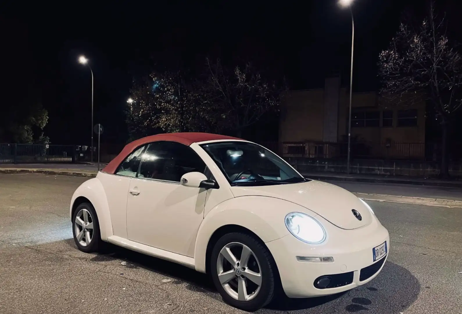 Volkswagen New Beetle Cabrio 1.9 tdi limited Red Edition Bianco - 2
