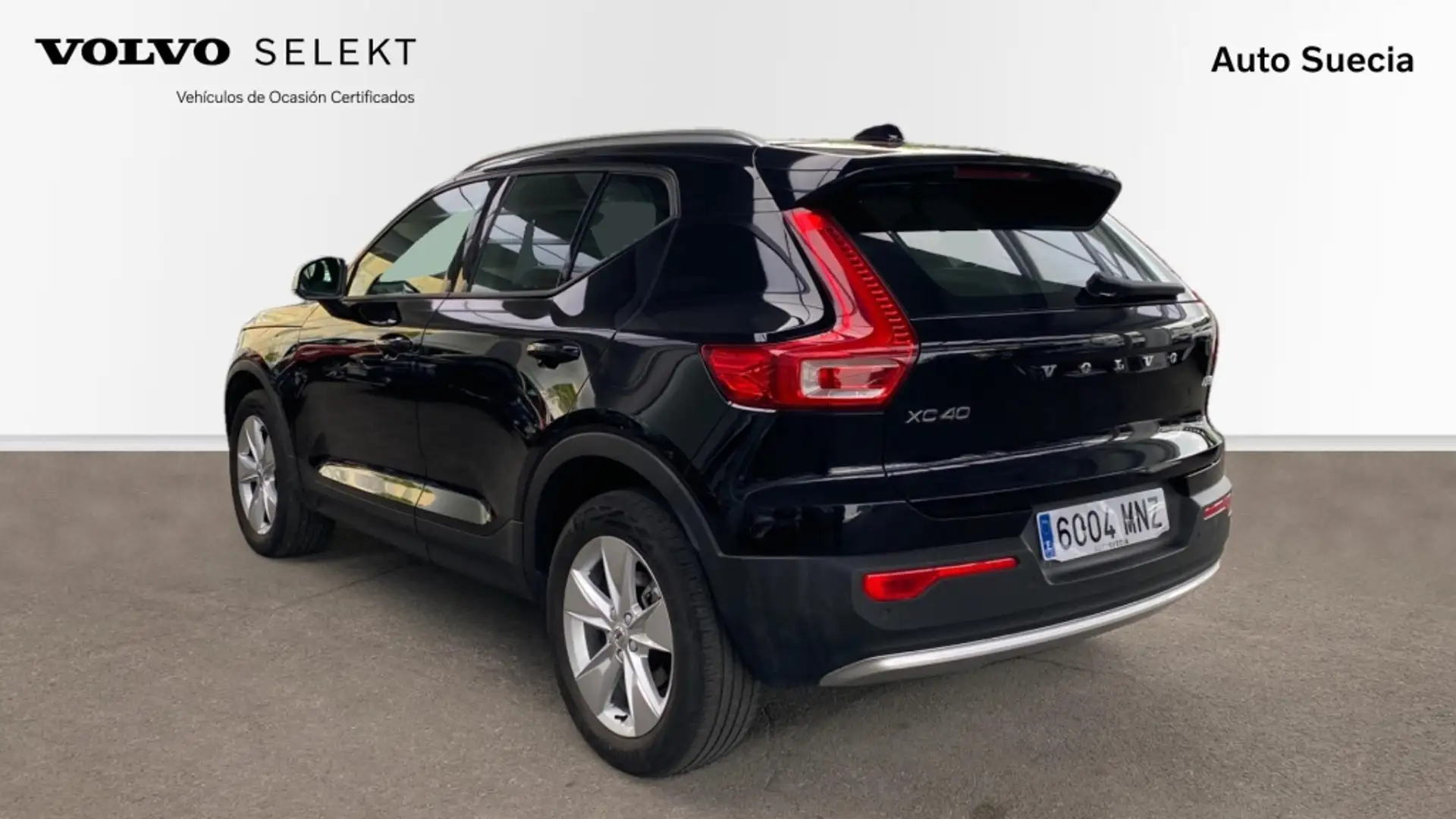 Volvo XC40 TODOTERRENO 2.0 B3 CORE AUTO 5P Nero - 2