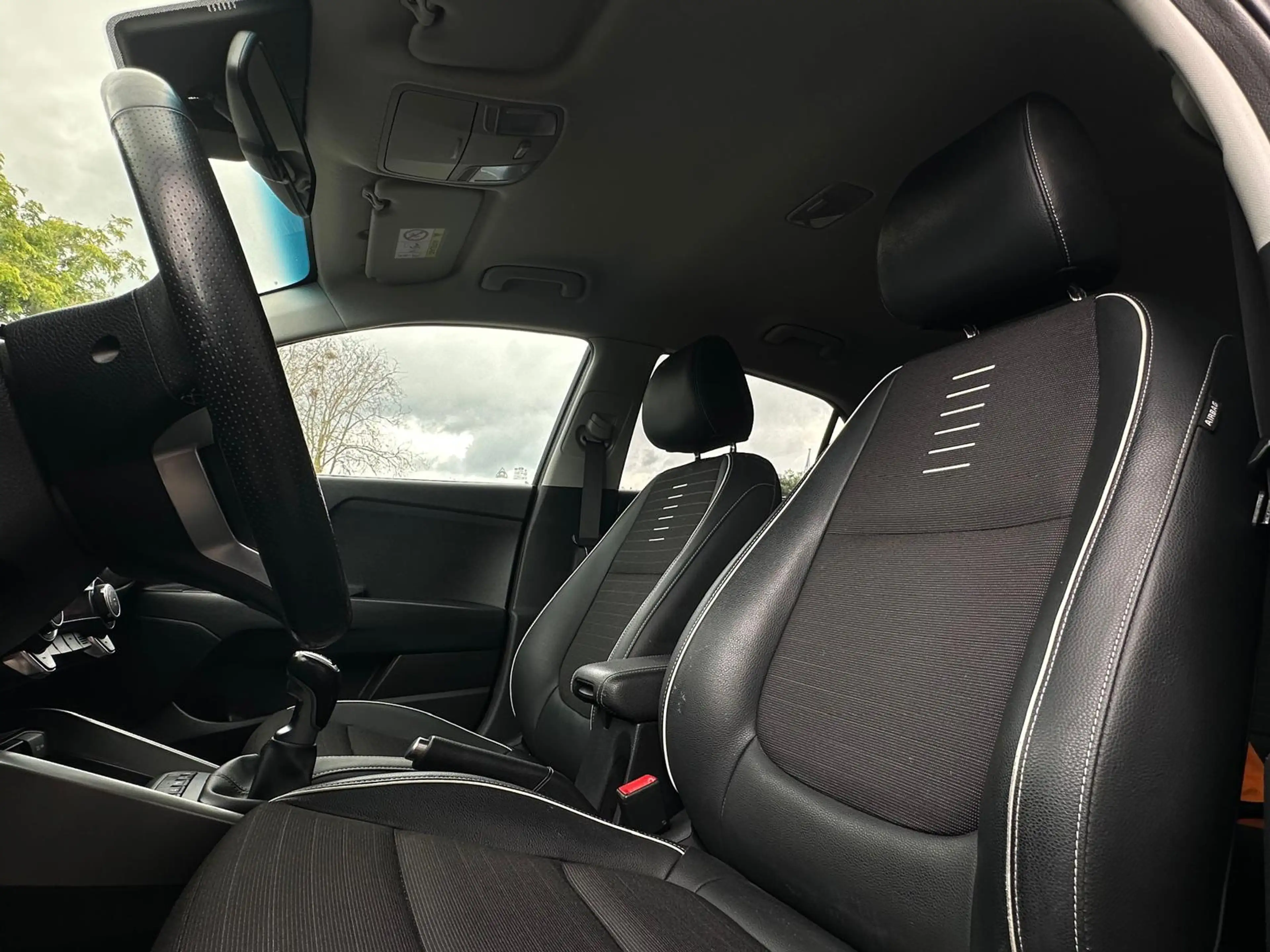 Kia Rio 1.0 Executive GT-Line, Carplay, Camera, Cruise, Na — photo 14