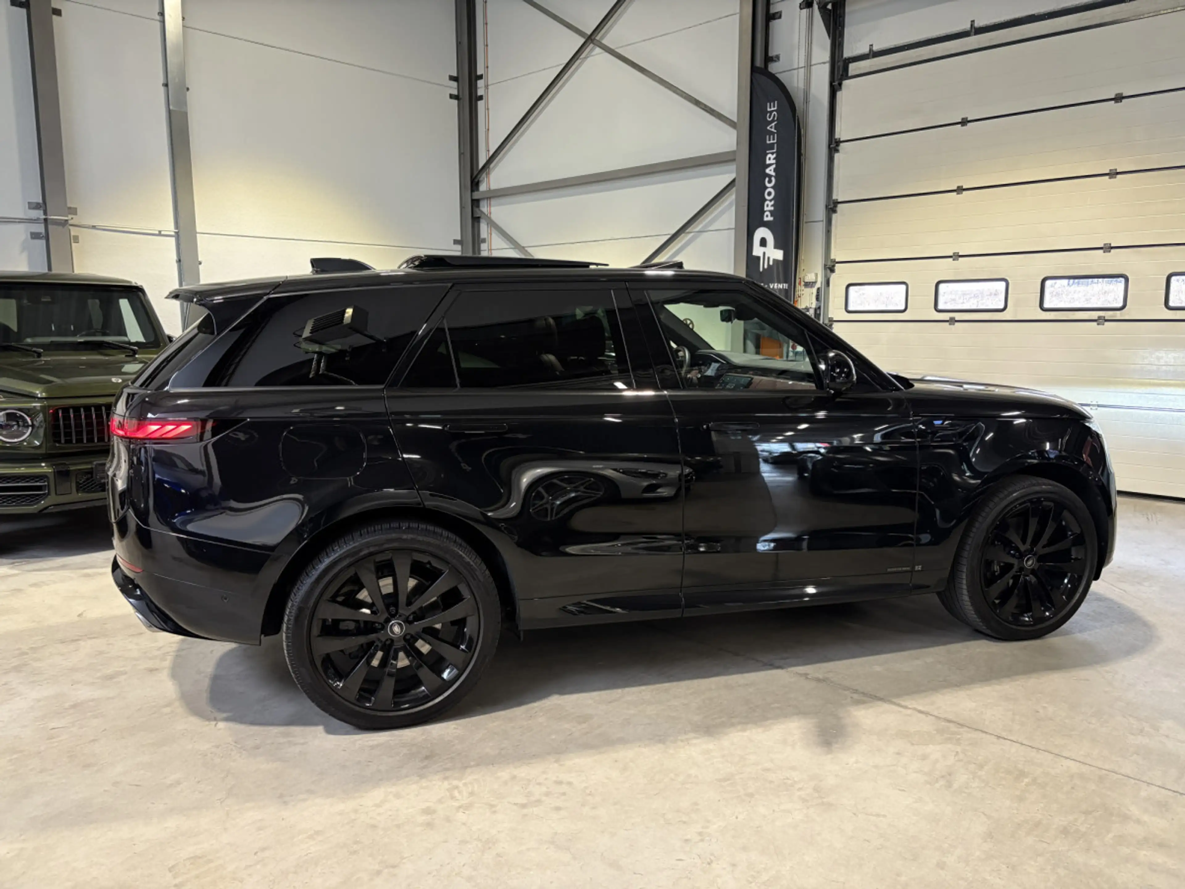 Land Rover Range Rover Sport P530 V8 AUTOBIOGRAPHY+ 4 WINTER WHEELS — photo 11