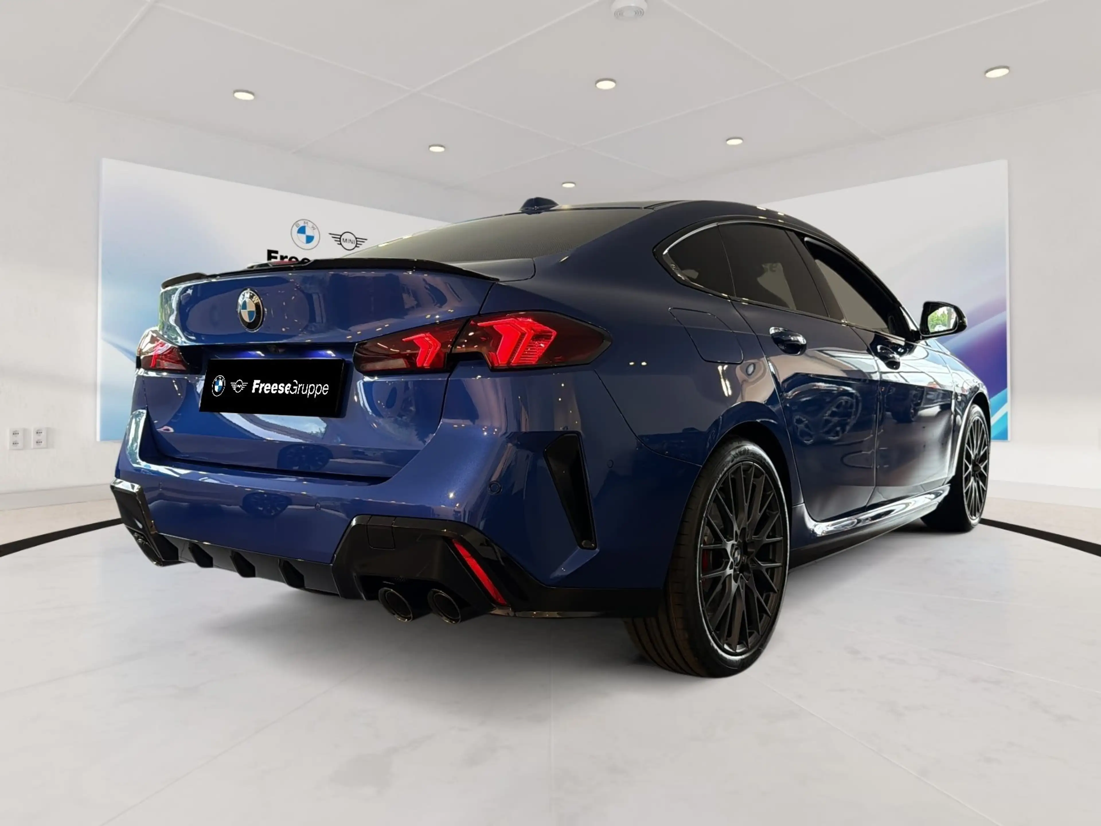 BMW 235 M235 xDrive 360° HEAD-UP RFK HIFI LENKRADHZ LED — photo 6