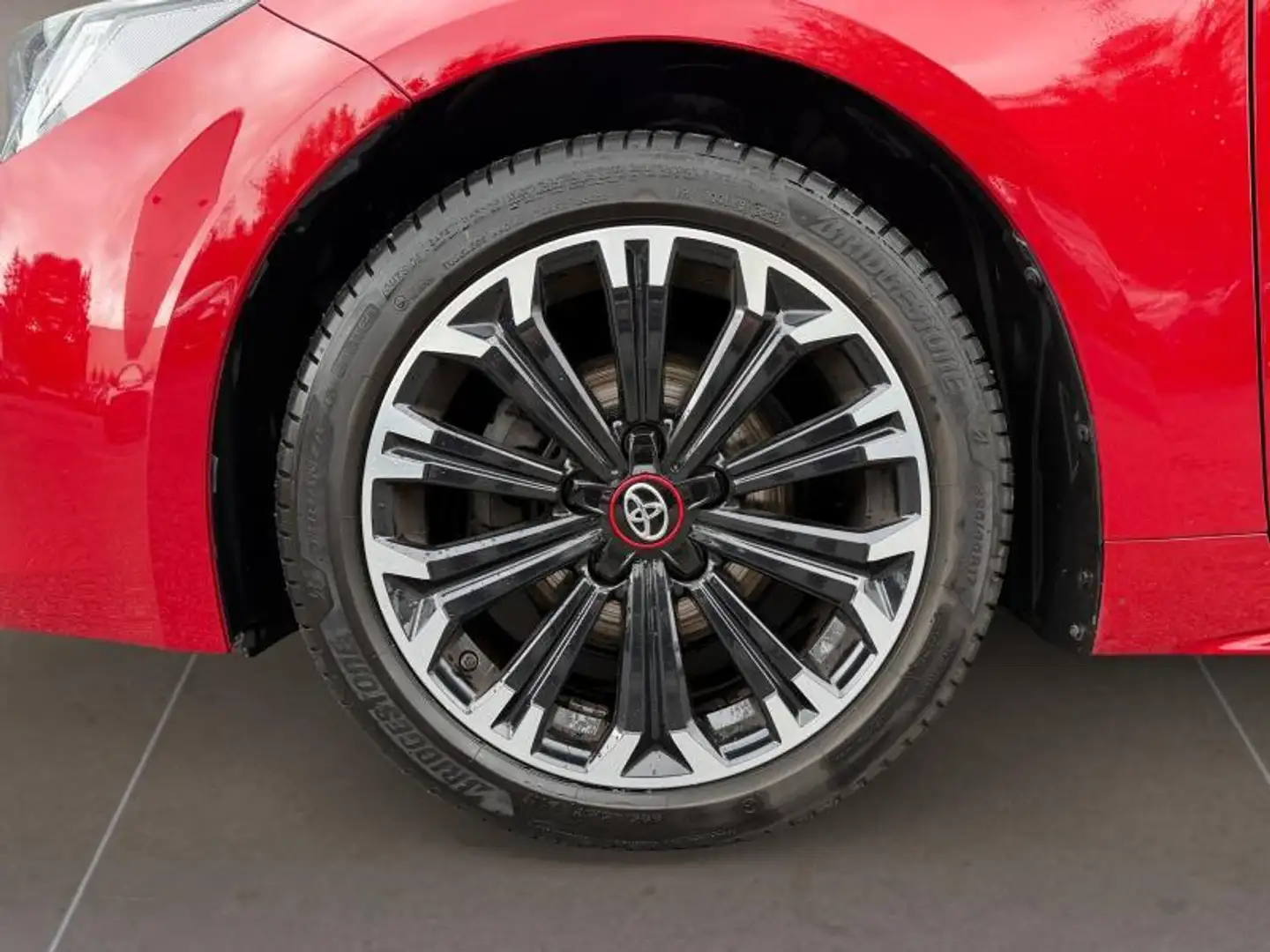Toyota Corolla GR Sport Rosso - 2