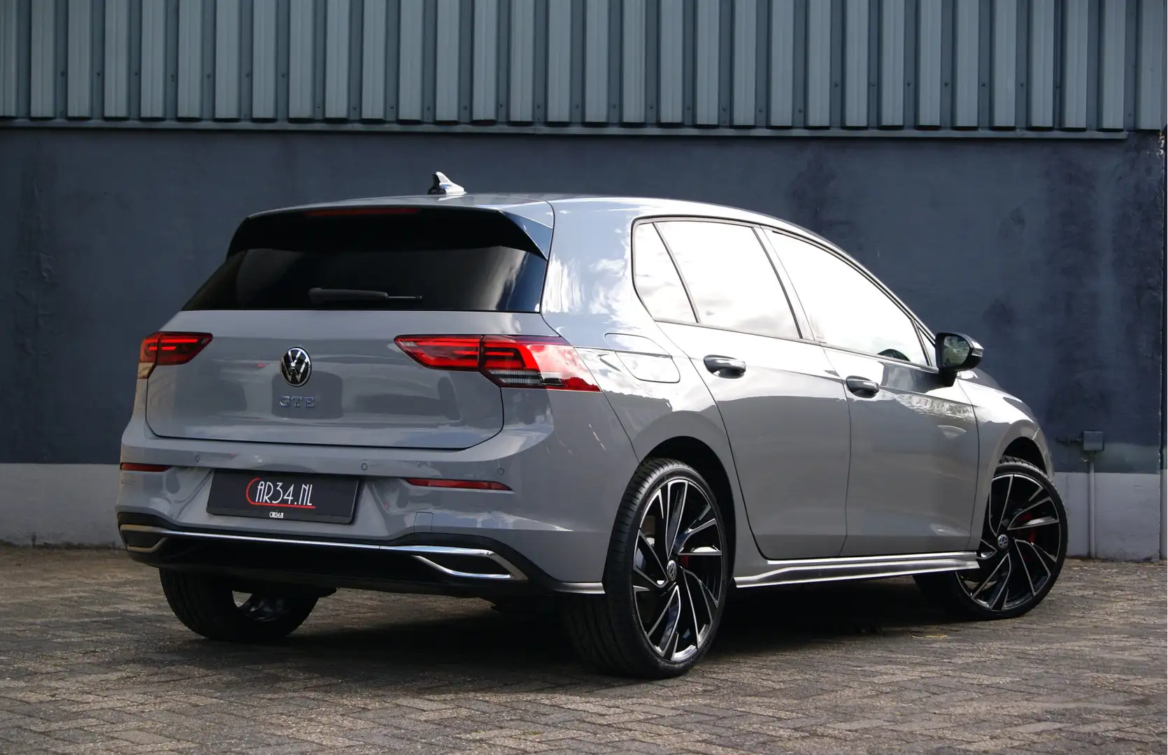 Volkswagen Golf GTE 1.4 eHybrid 245PK Carplay/Camera/19Inch/Stoelverw/ Gris - 2
