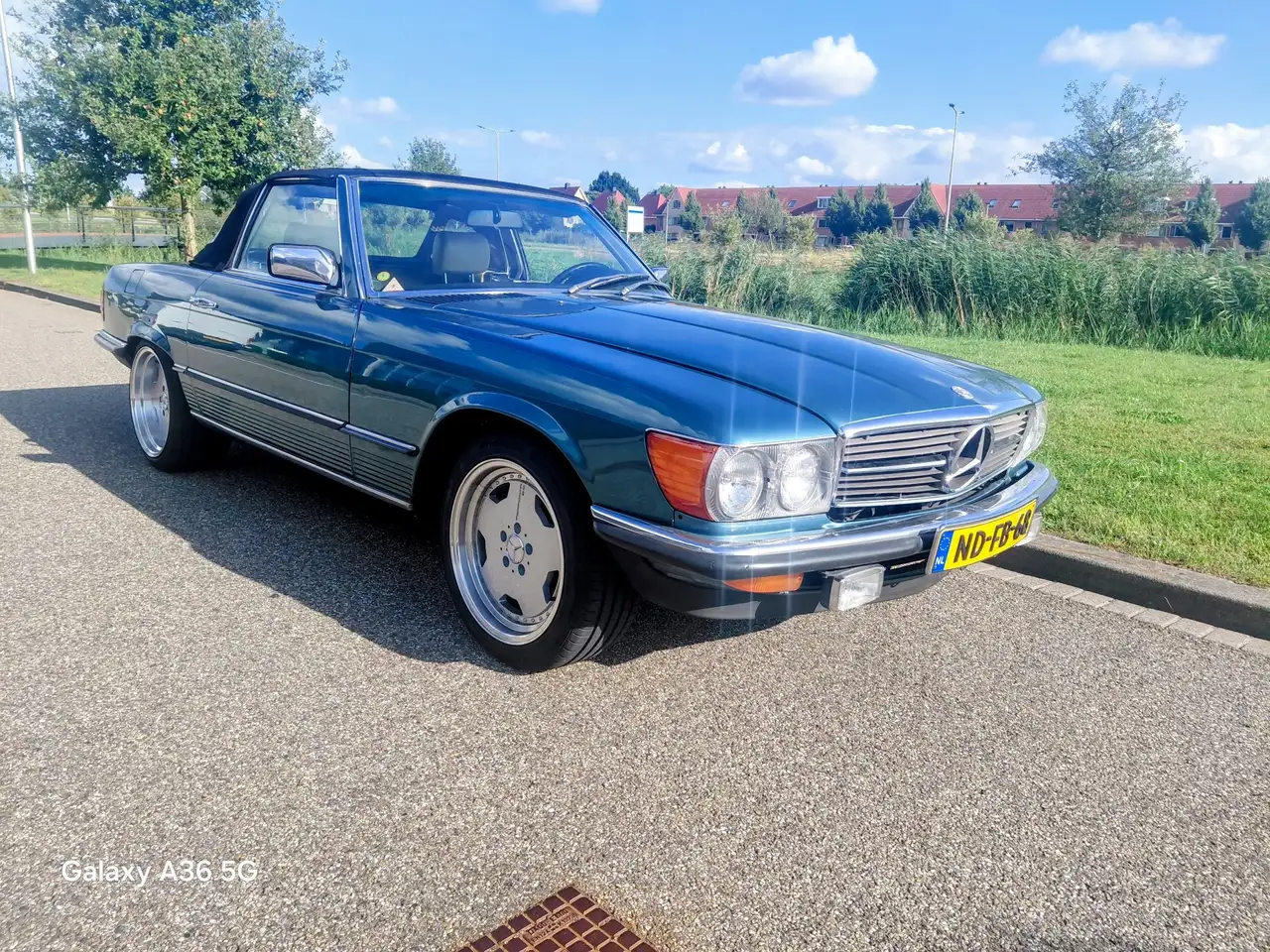 Mercedes-Benz SL 380 cabriolet, foto 1