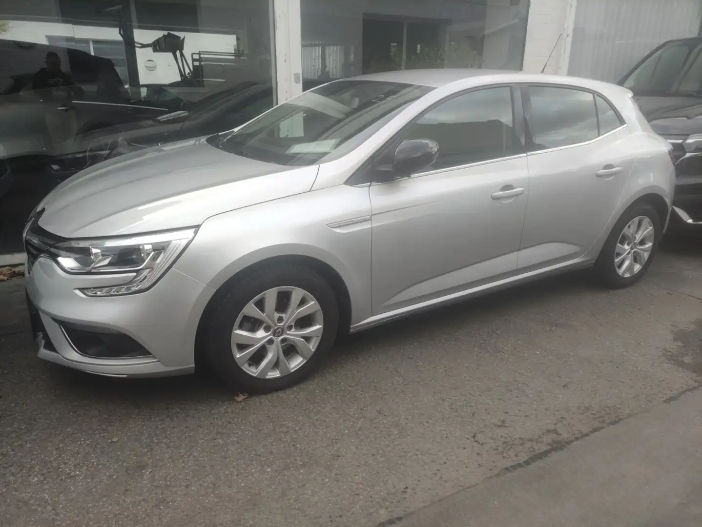 Renault Megane Limited IV Lim. 5-trg. Grau - 2