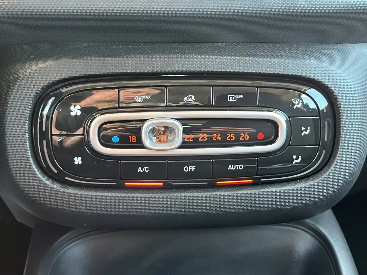 smart forTwo 2021 — фото 15