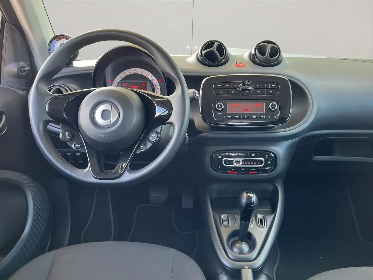 smart forTwo 2021 — фото 12