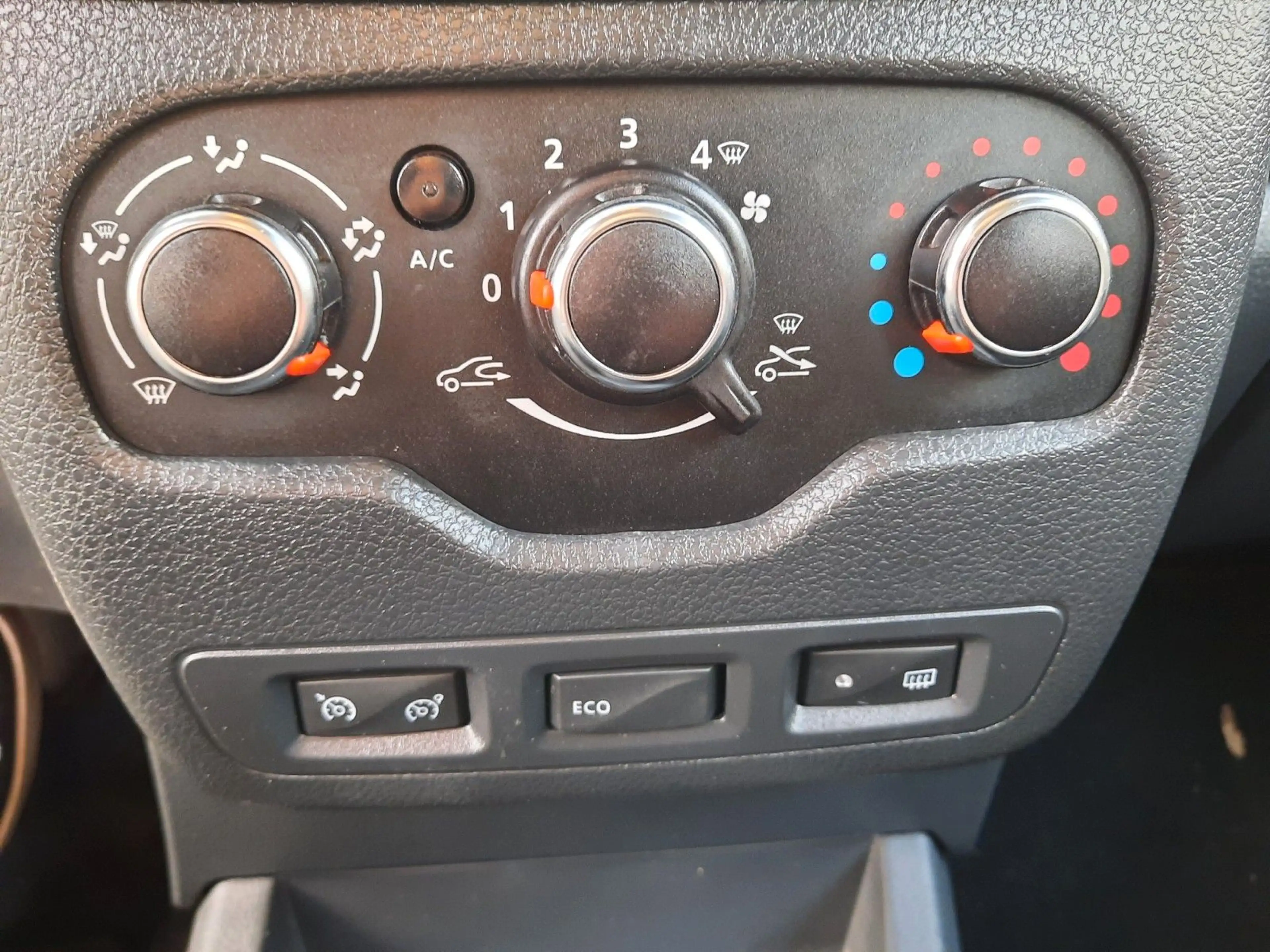Dacia Dokker Stepway Plus 1.3 TCe 130 — photo 15