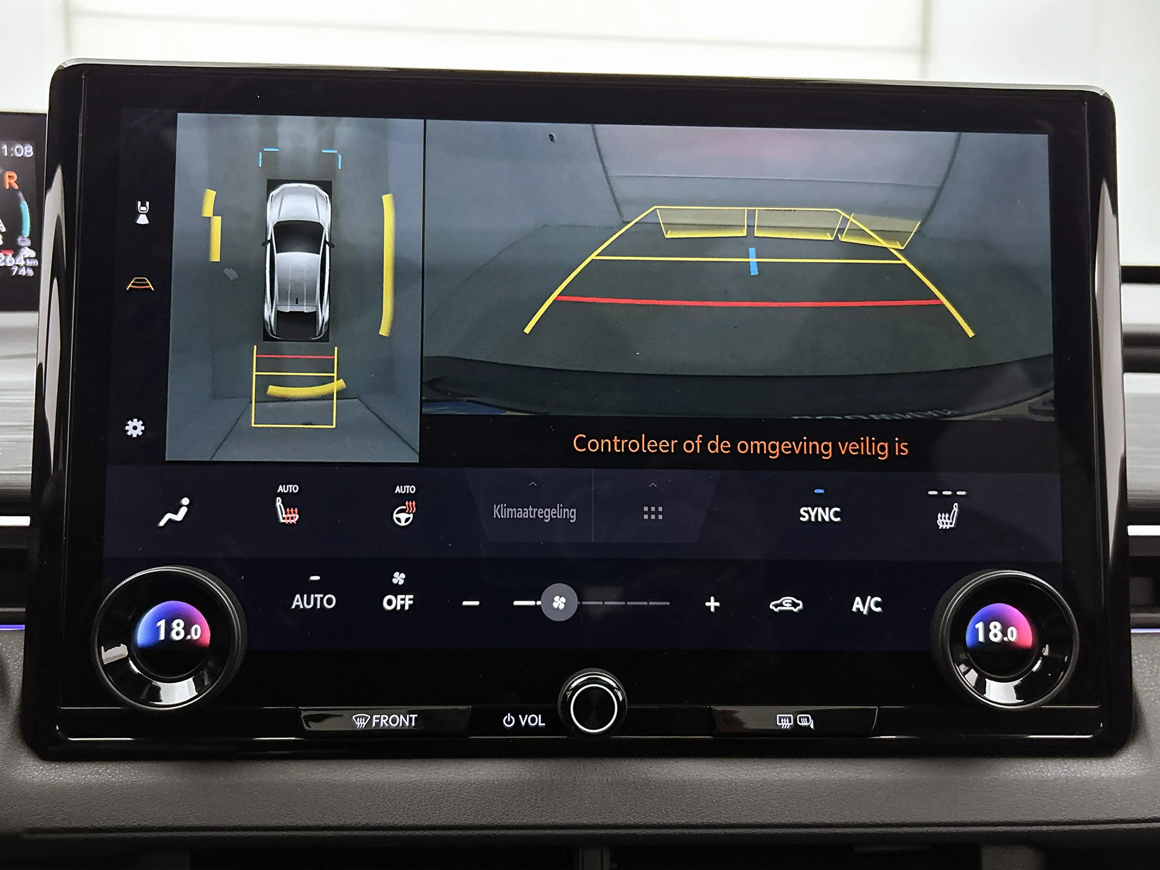 Toyota C-HR+ Executive AWD 77 kWh — photo 8