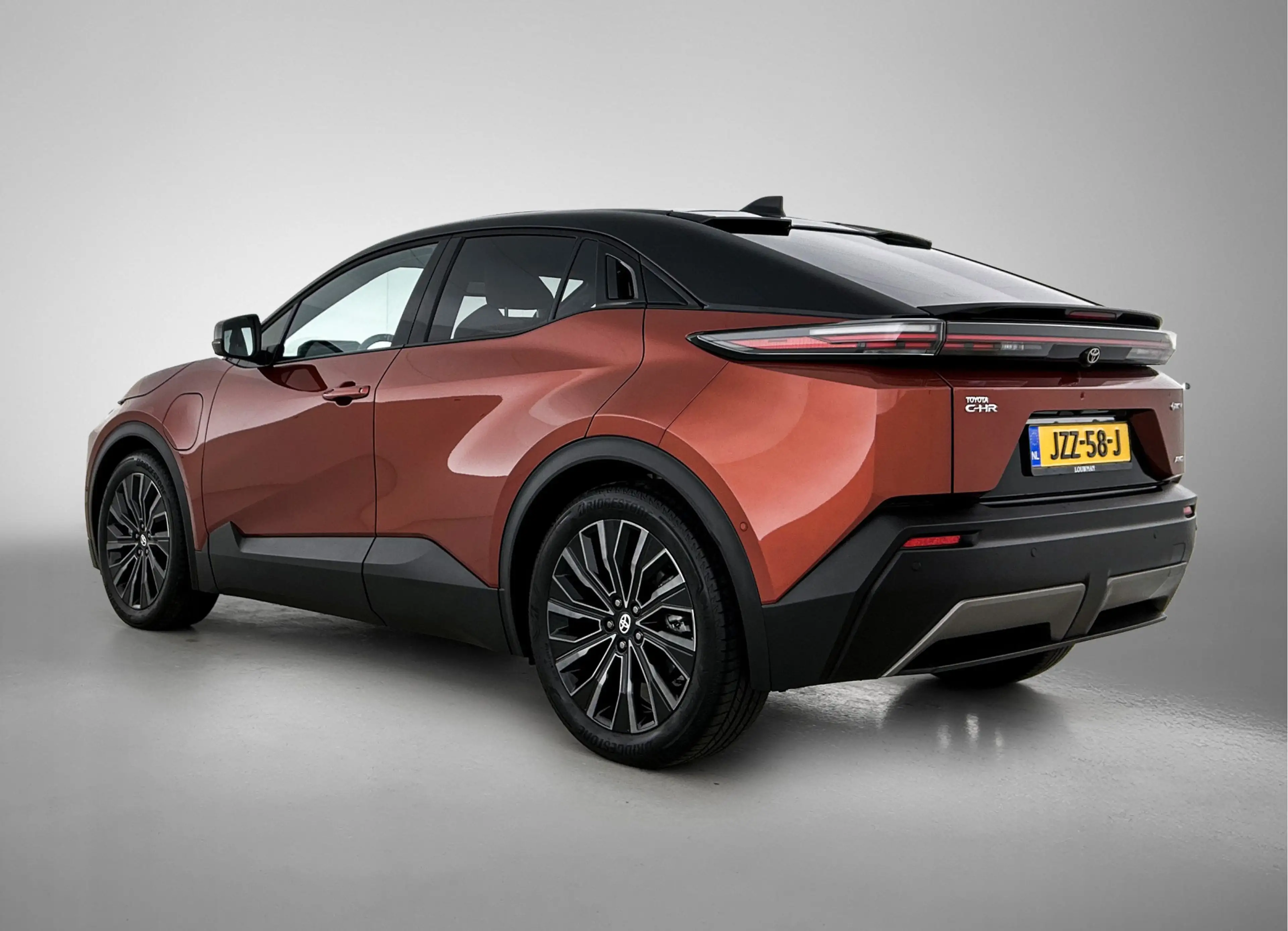 Toyota C-HR+ Executive AWD 77 kWh — photo 14