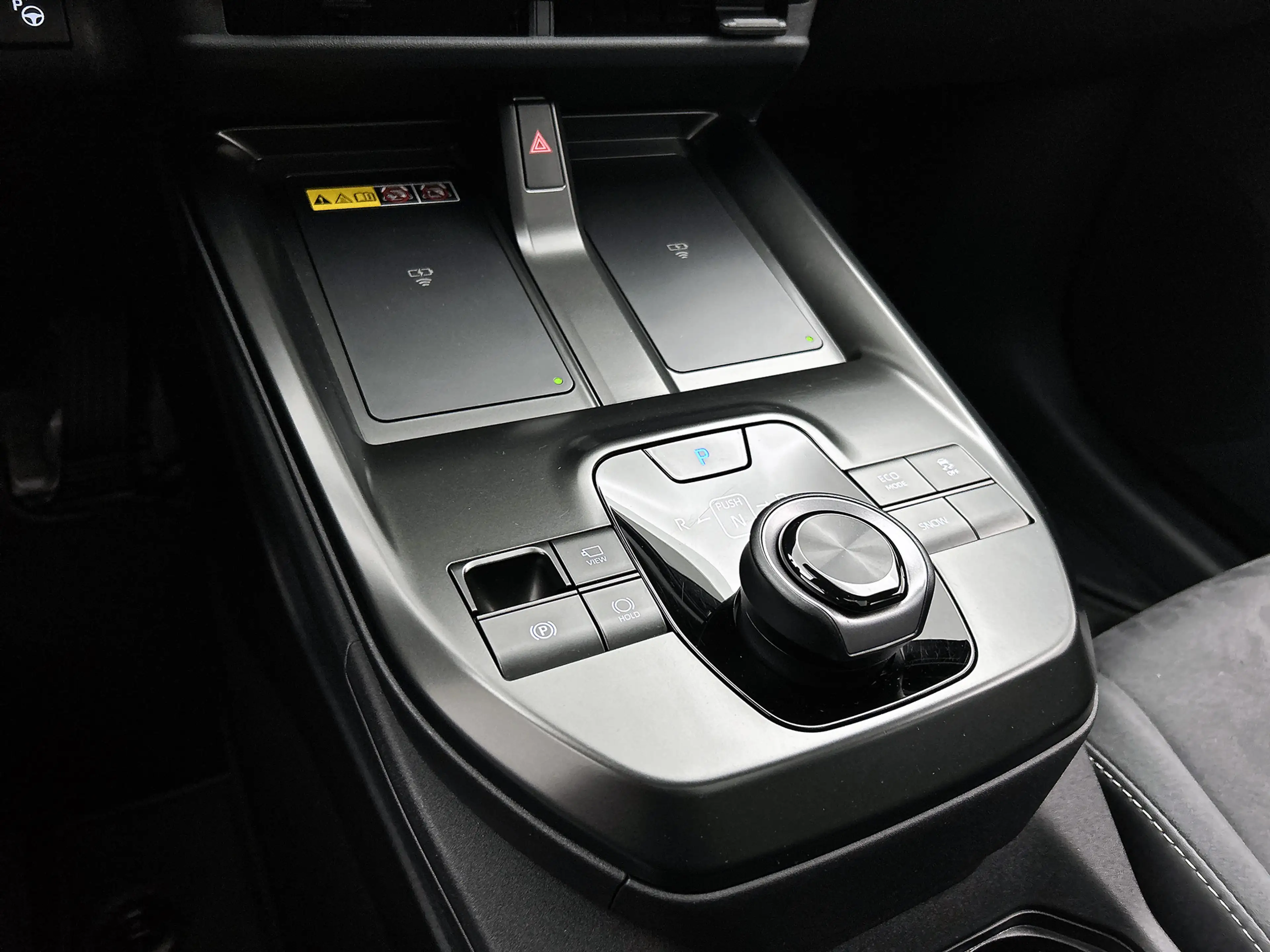 Toyota C-HR+ Executive AWD 77 kWh — photo 11