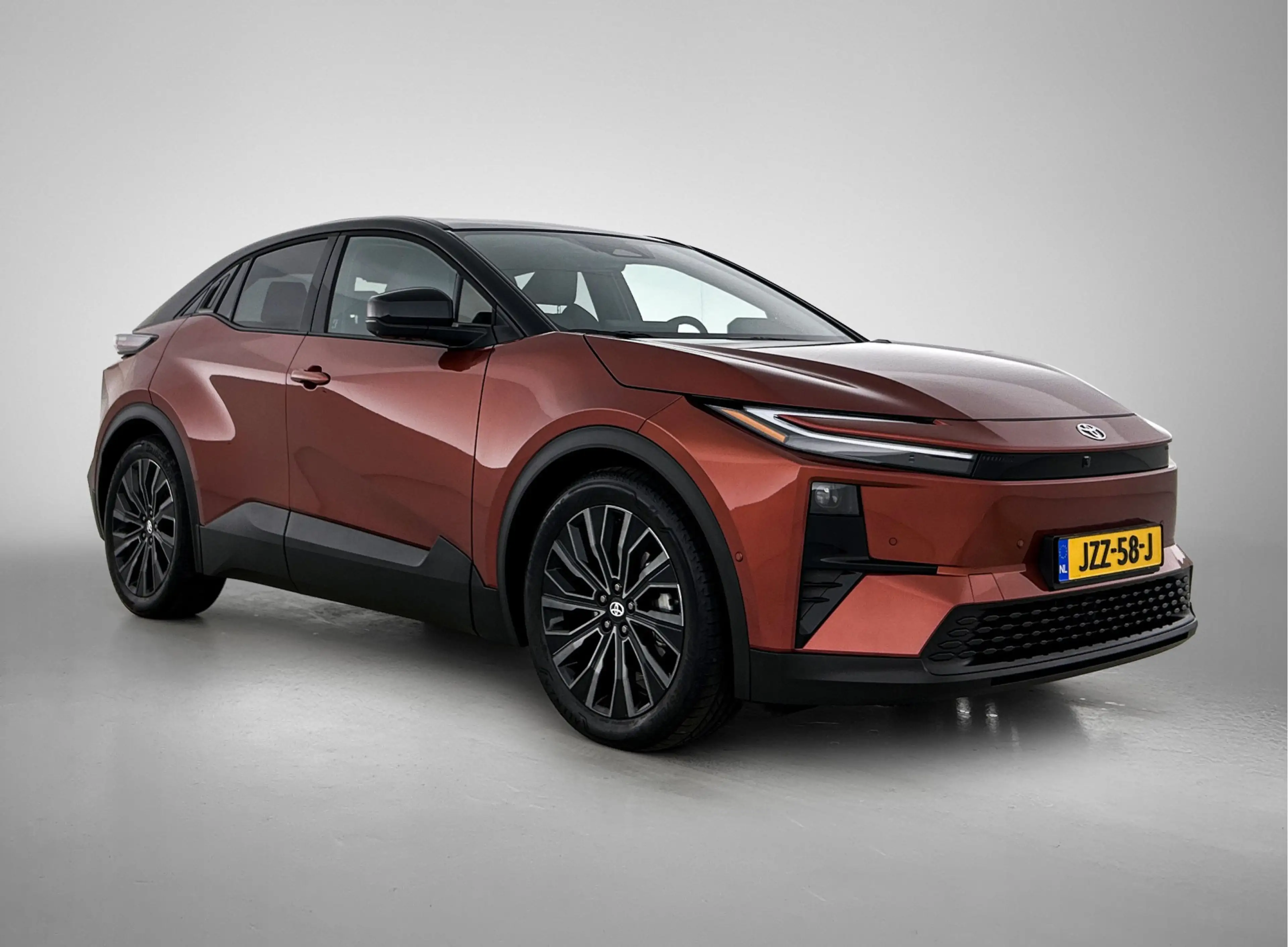 Toyota C-HR+ Executive AWD 77 kWh — photo 13