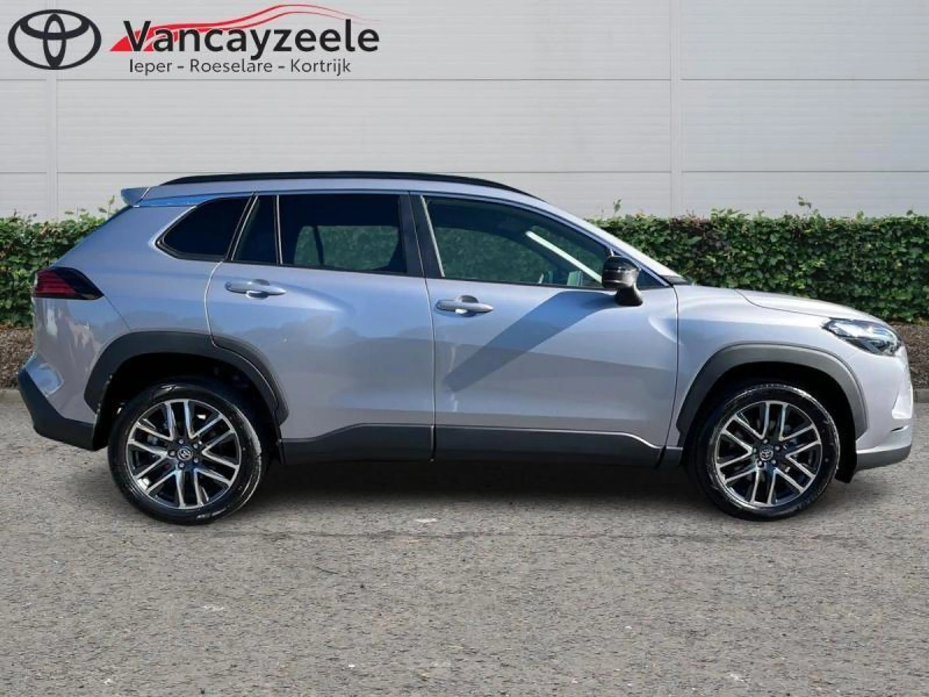 Toyota Corolla Cross Style+cam+gps+sens V+A — photo 3