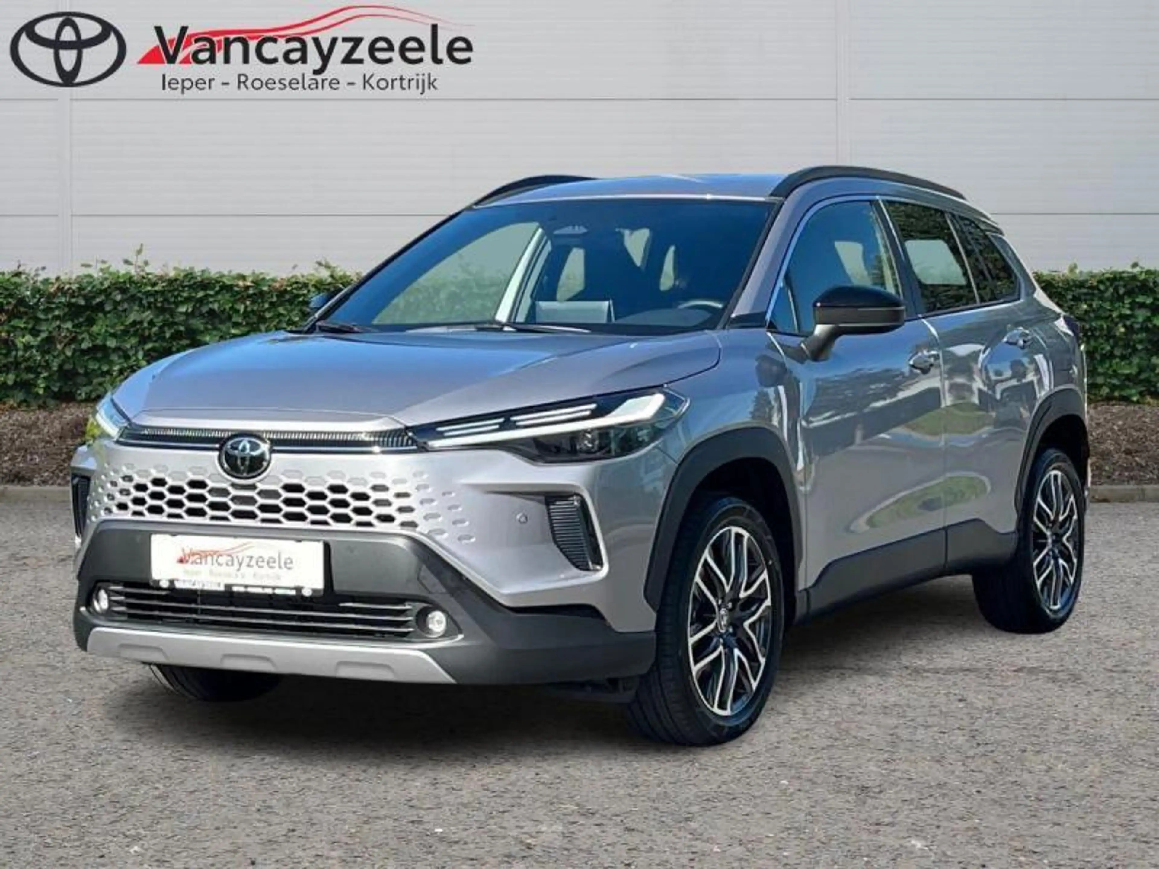 Toyota Corolla Cross Style+cam+gps+sens V+A