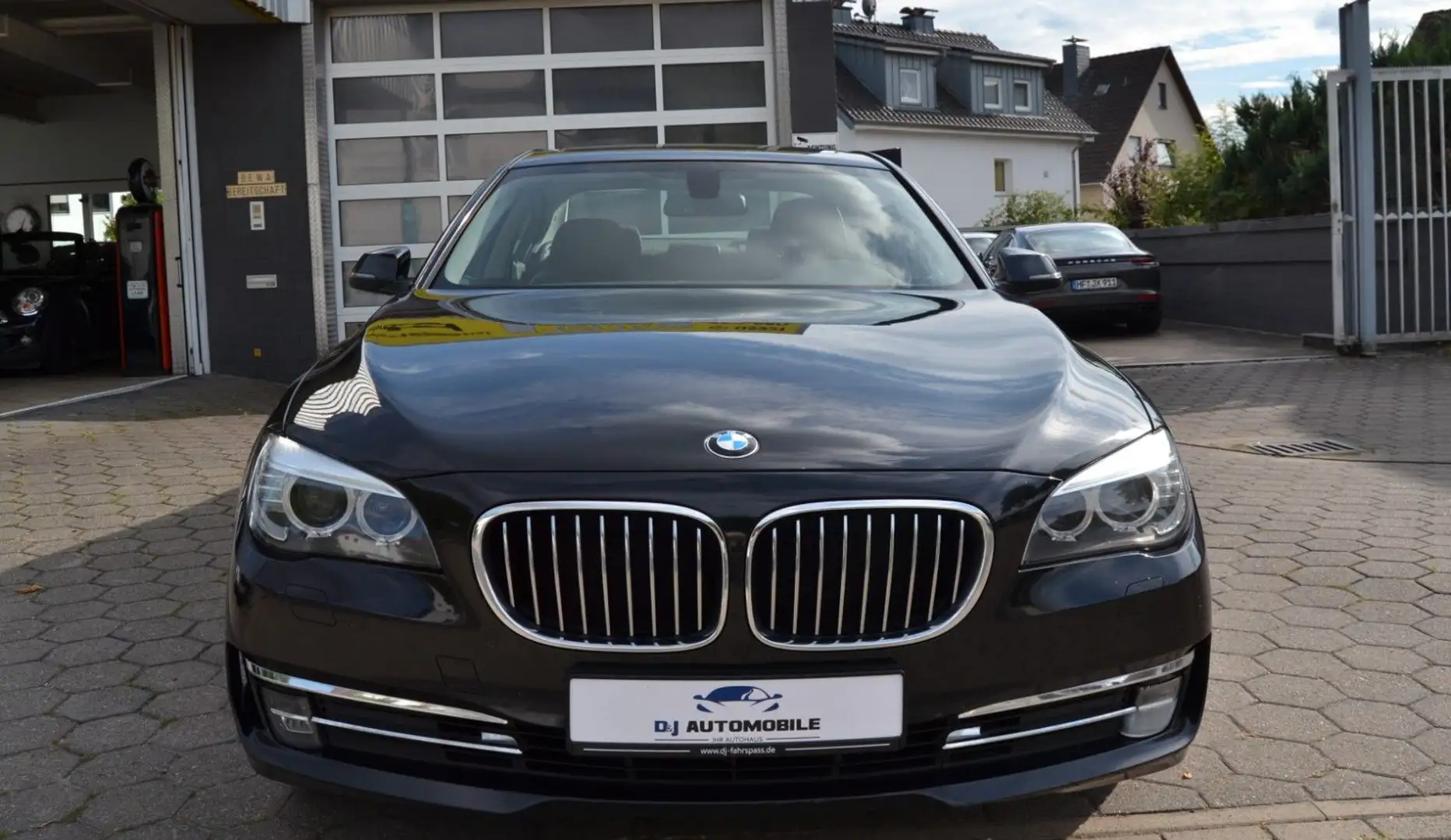 BMW 730 d*Bi-Xenon*Softclose*ComftZg*Schiebed.*Kamera Schwarz - 2
