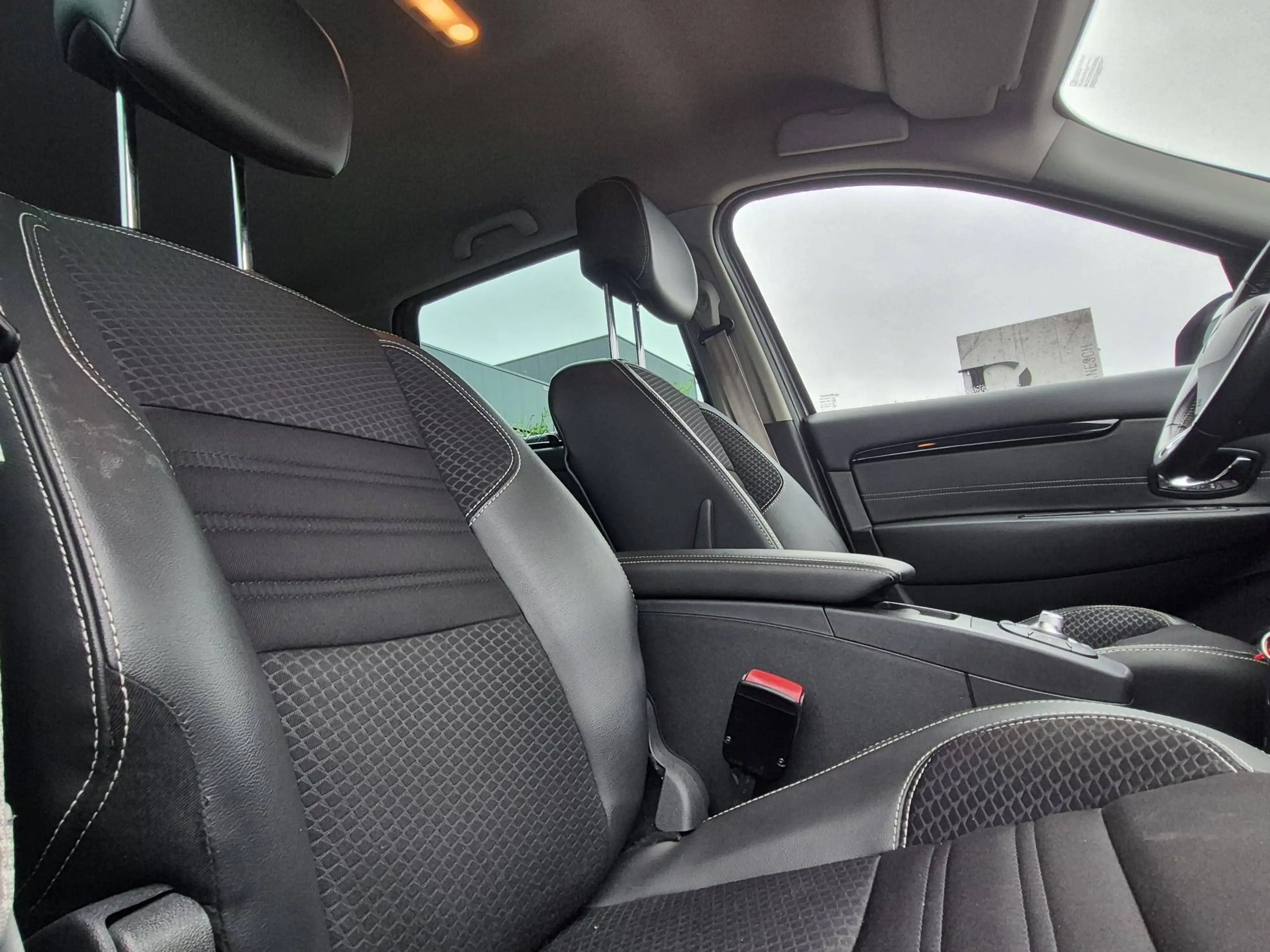 Renault Scenic 1.6 dCi Energy Bose Edition / 12 mnd Waarborg — photo 12