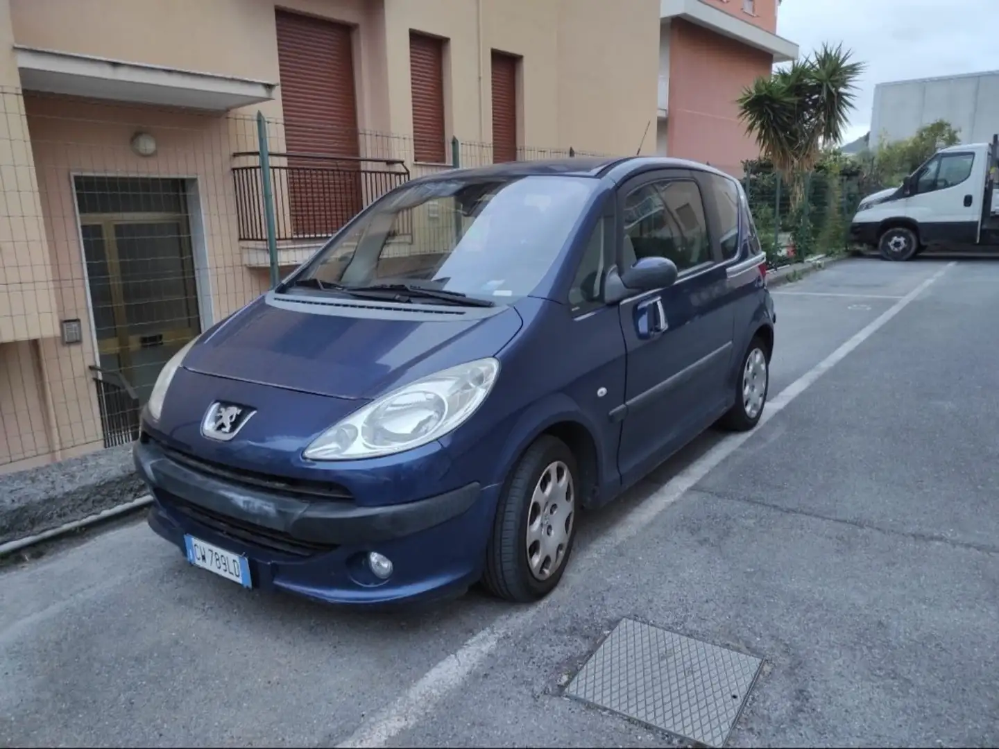 Peugeot 1007 1.4 Happy - 1