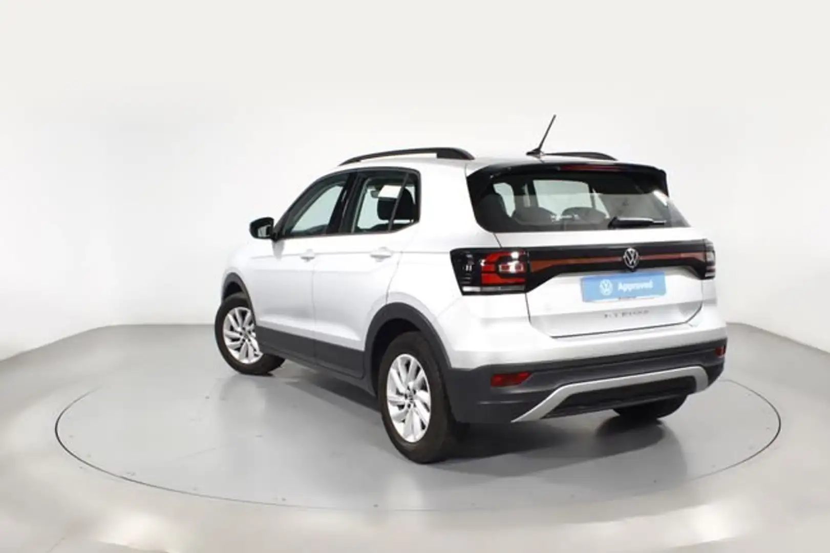 Volkswagen T-Cross 1.0 TSI Advance DSG7 81kW Plateado - 2