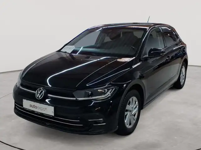 Volkswagen Polo view 2