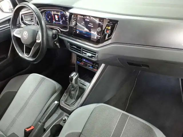 Volkswagen Polo view 9