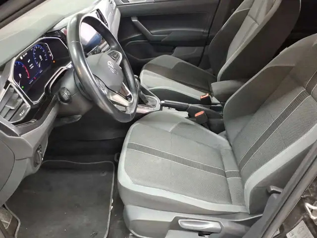 Volkswagen Polo view 7