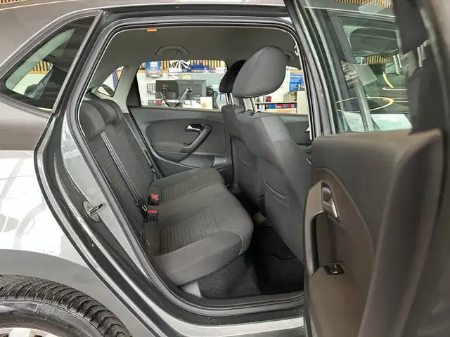 Volkswagen Polo view 29