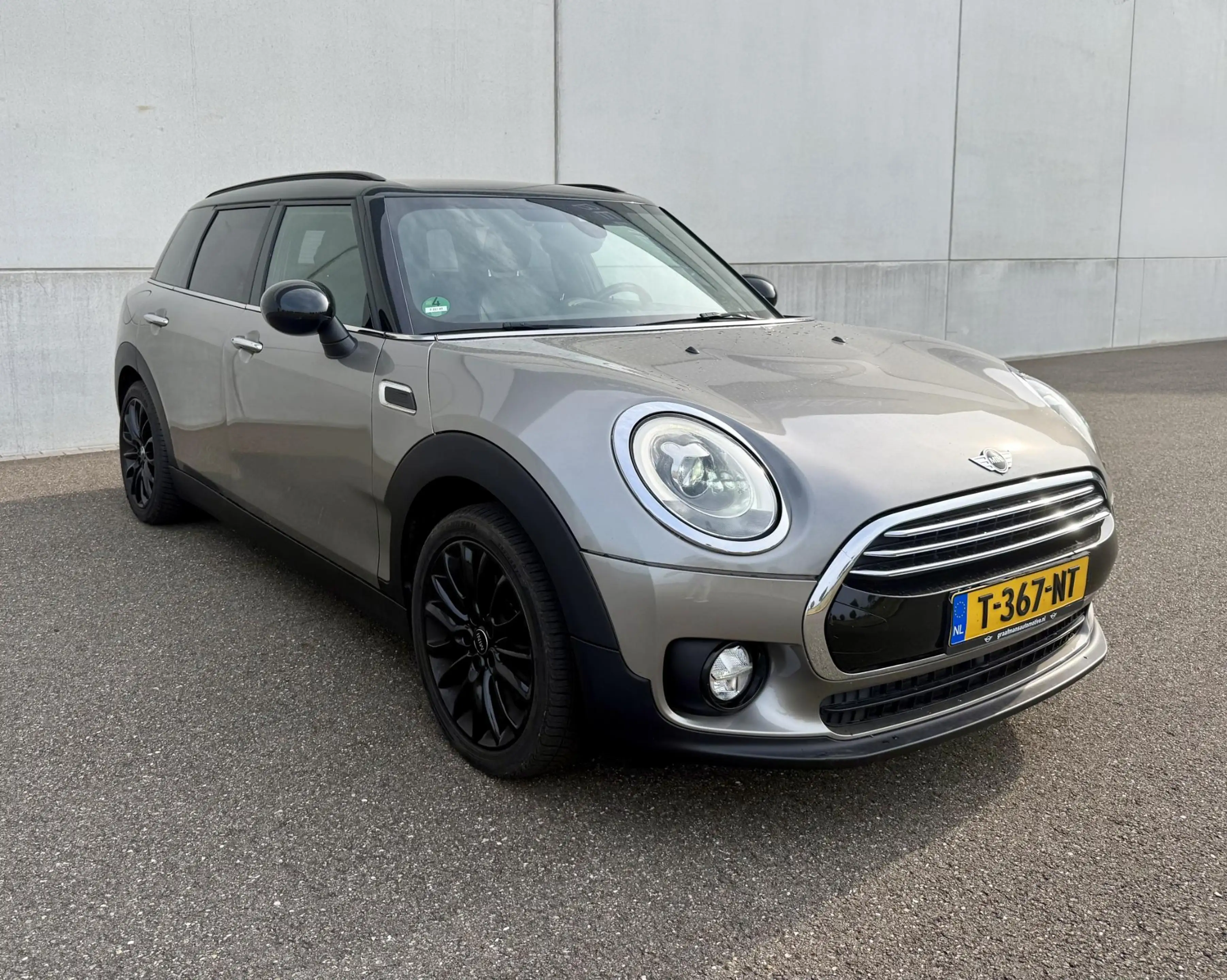MINI Cooper Clubman 1.5 Chili Serious Business VOL!! Chesterfield Blau — photo 3