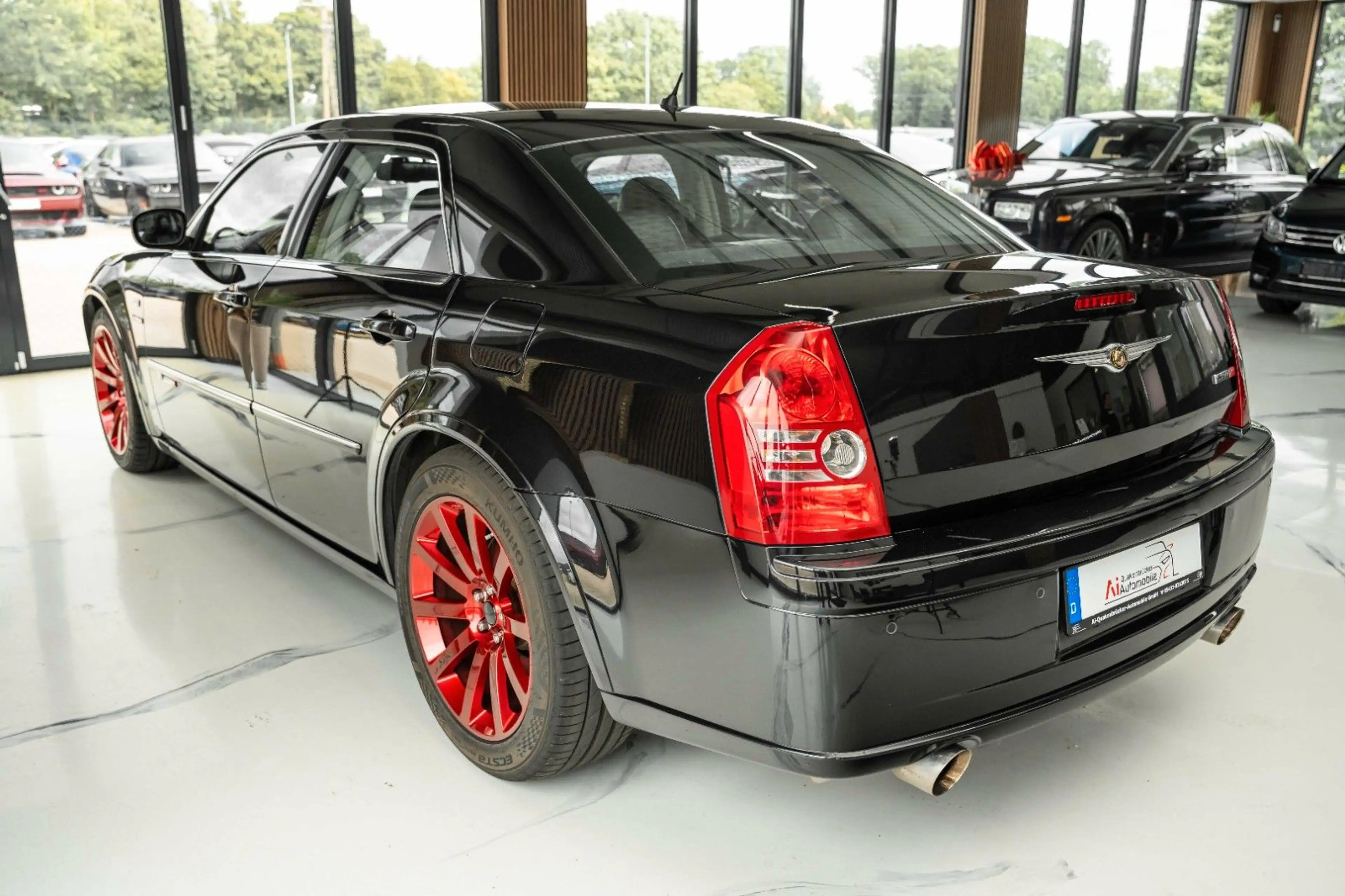 Chrysler 300C 6.1 SRT8 — photo 4