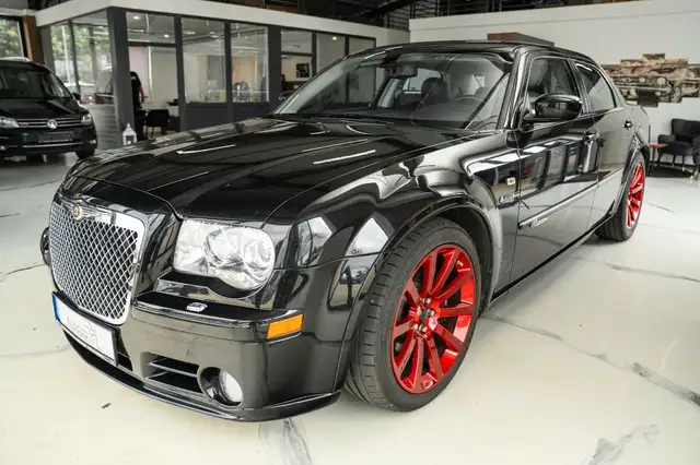 Chrysler 300C 6.1 SRT8